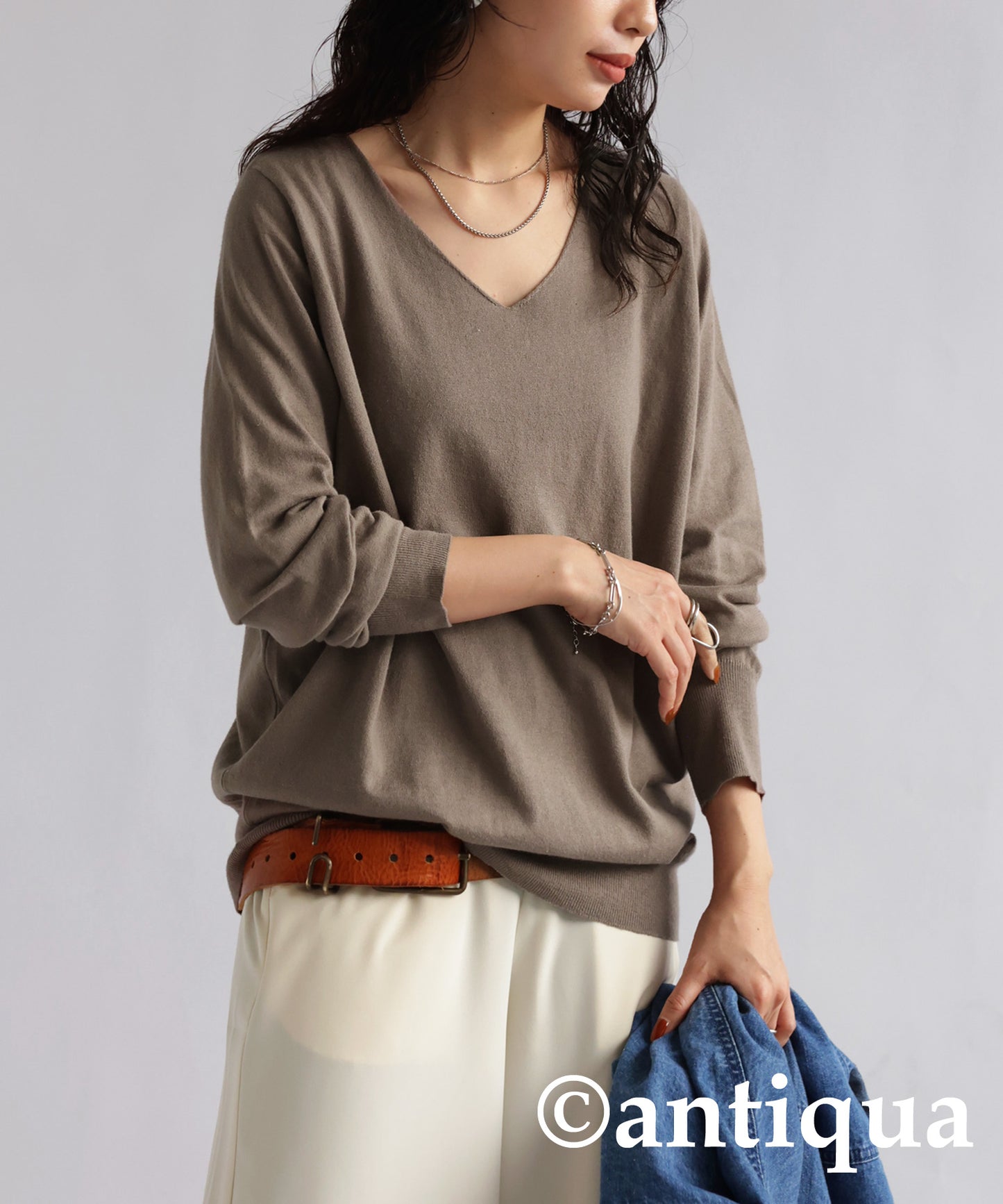 100%Cotton Jersey Stitch V-Neck Knit Ladies