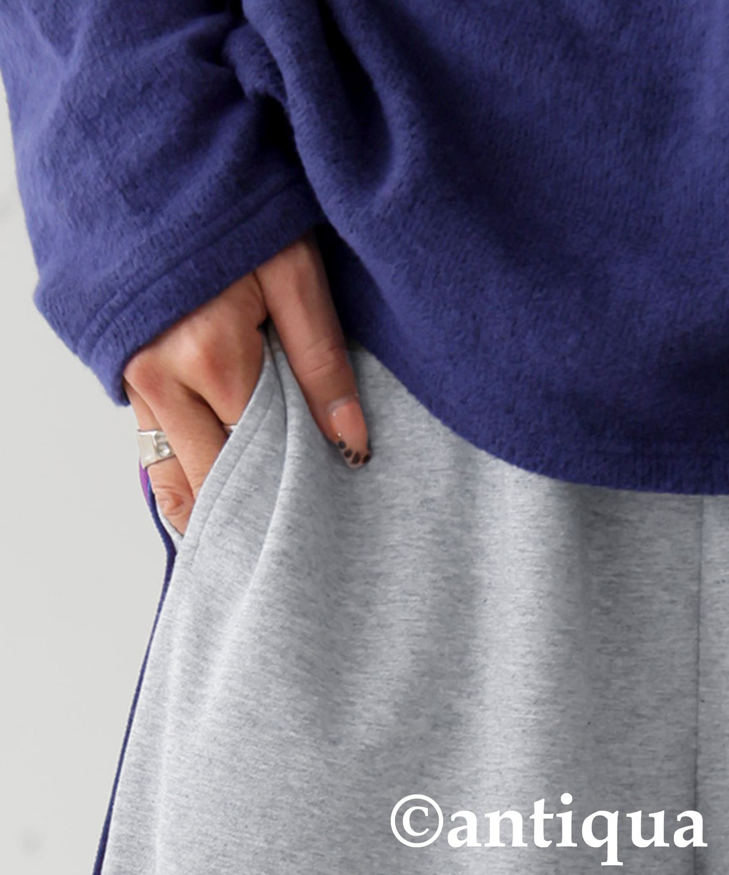 Color-Coordinated Line Pants Ladies