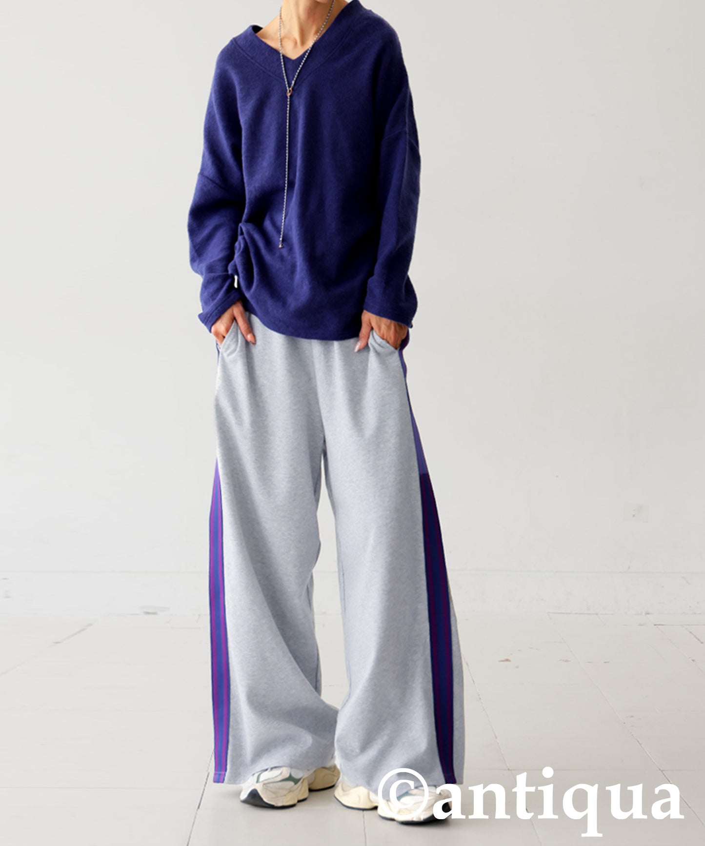 Color-Coordinated Line Pants Ladies