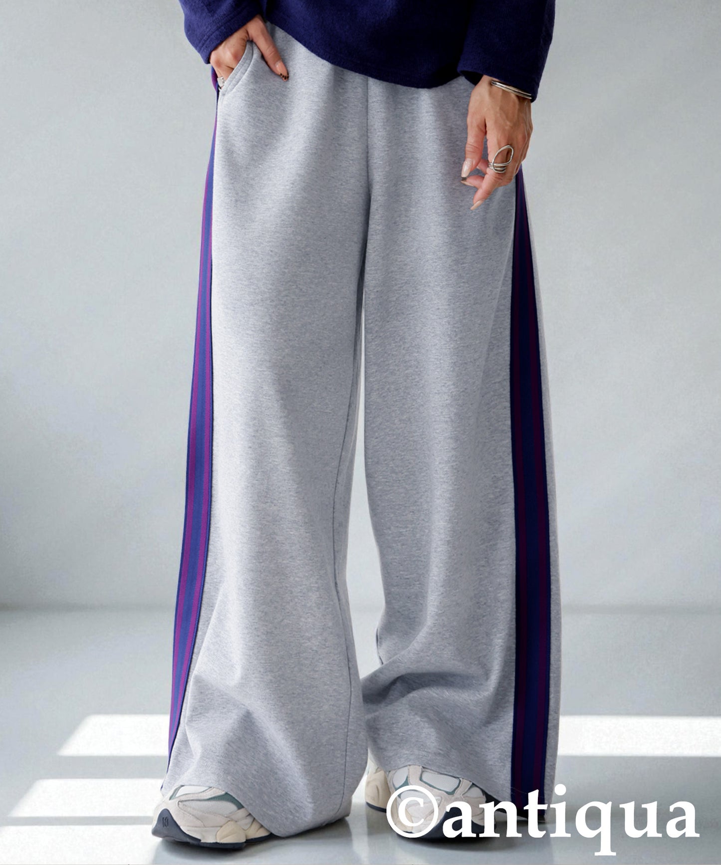 Color-Coordinated Line Pants Ladies