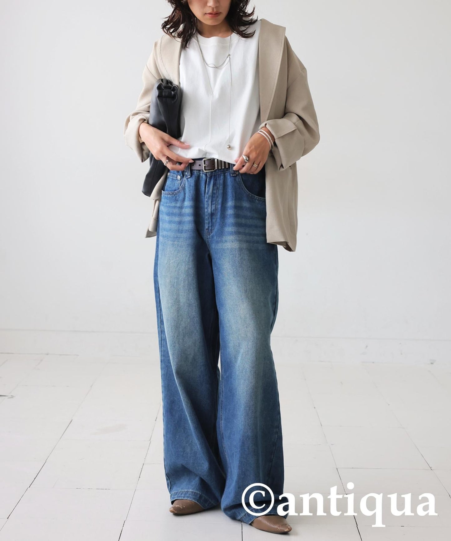 Ladies Gazette Cut-Out T-Shirt