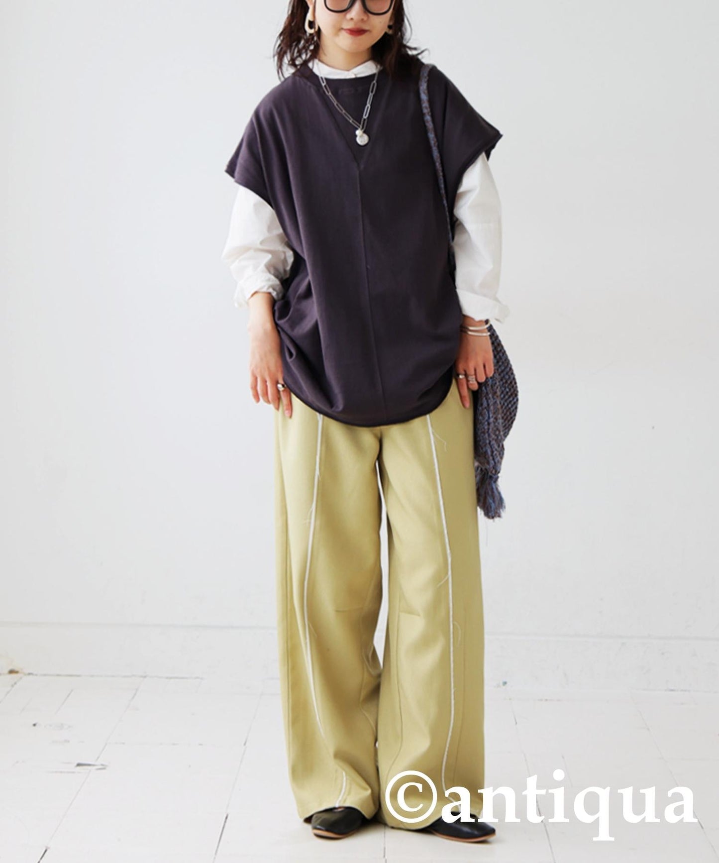 Ladies Gazette Cut-Out T-Shirt