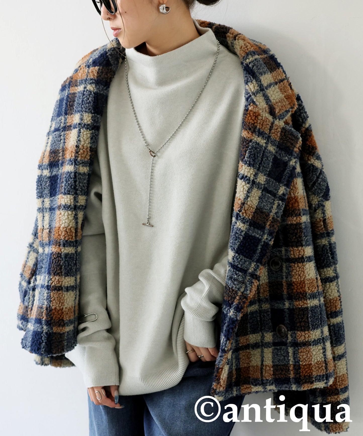 Bottleneck Knit Ladies