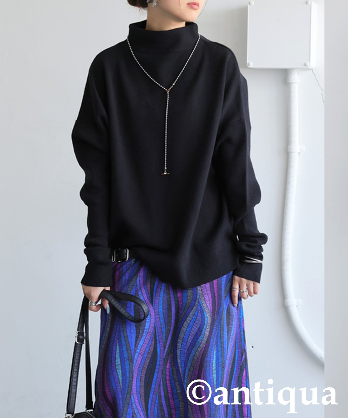 Bottleneck Knit Ladies