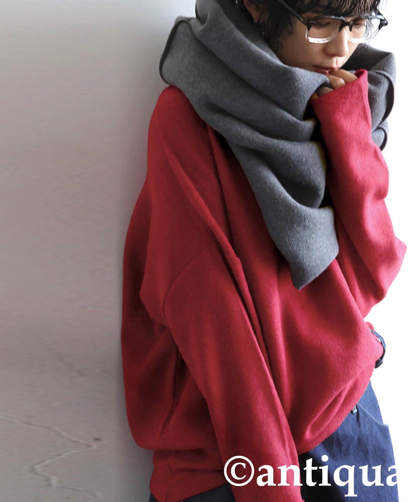 Beautiful V-Neck Knit Top Ladies