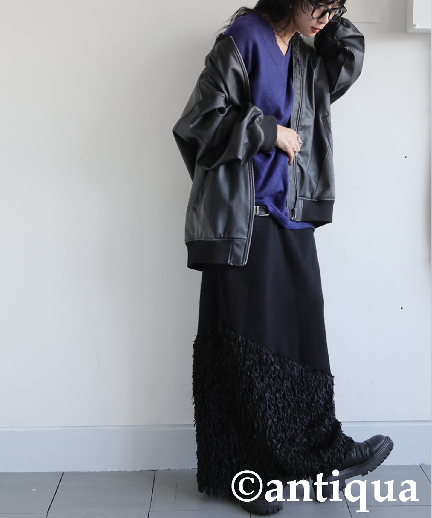 Beautiful V-Neck Knit Top Ladies