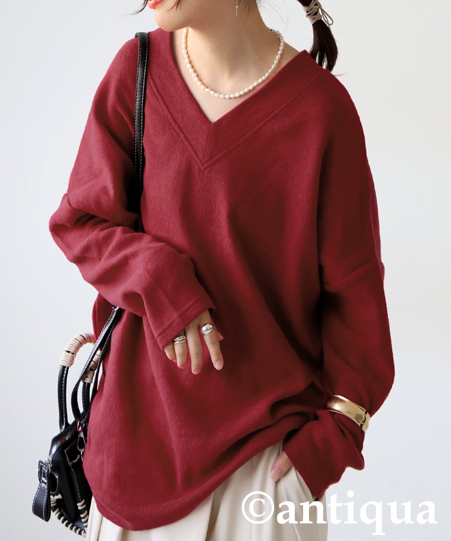 Beautiful V-Neck Knit Top Ladies