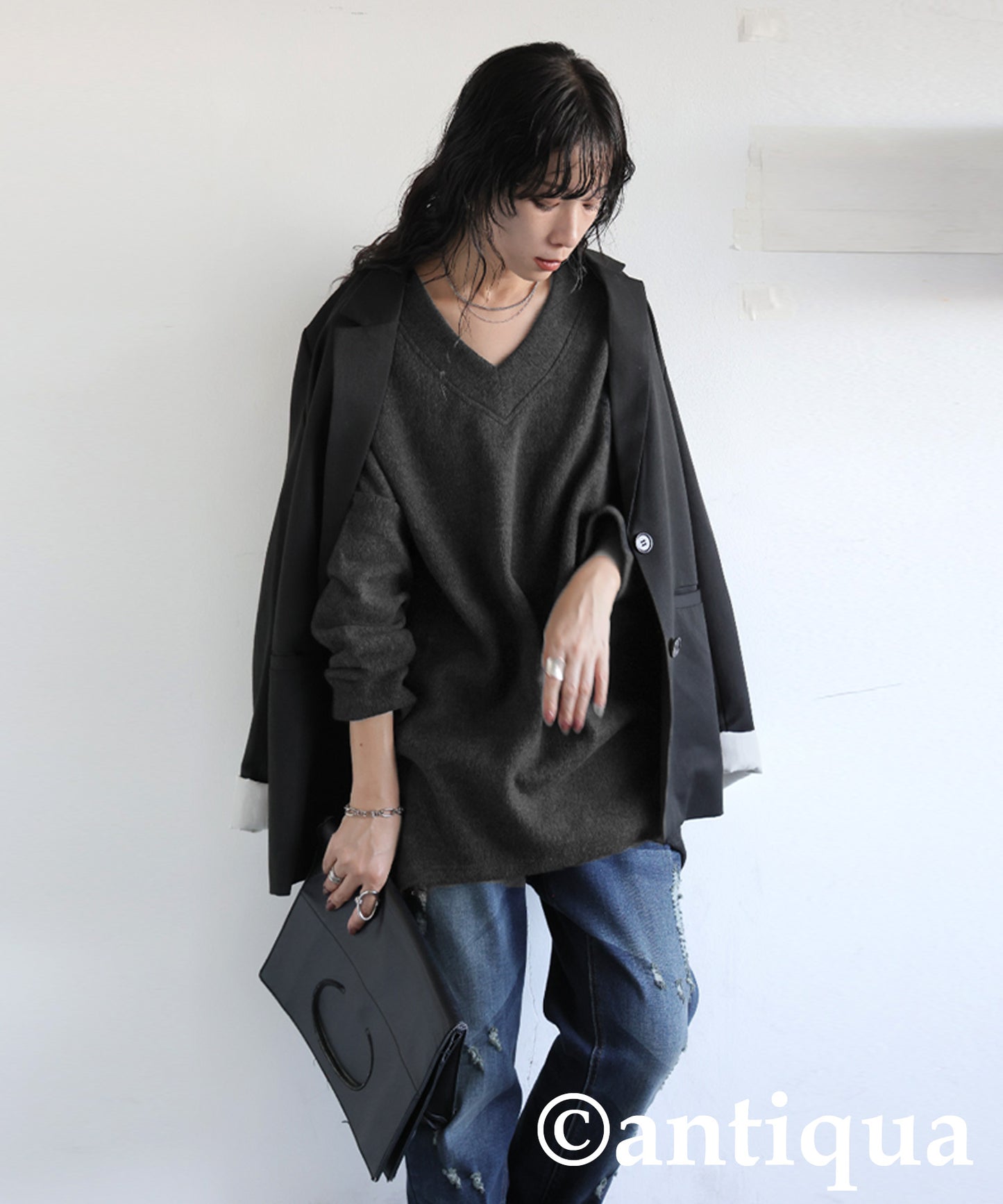 Beautiful V-Neck Knit Top Ladies