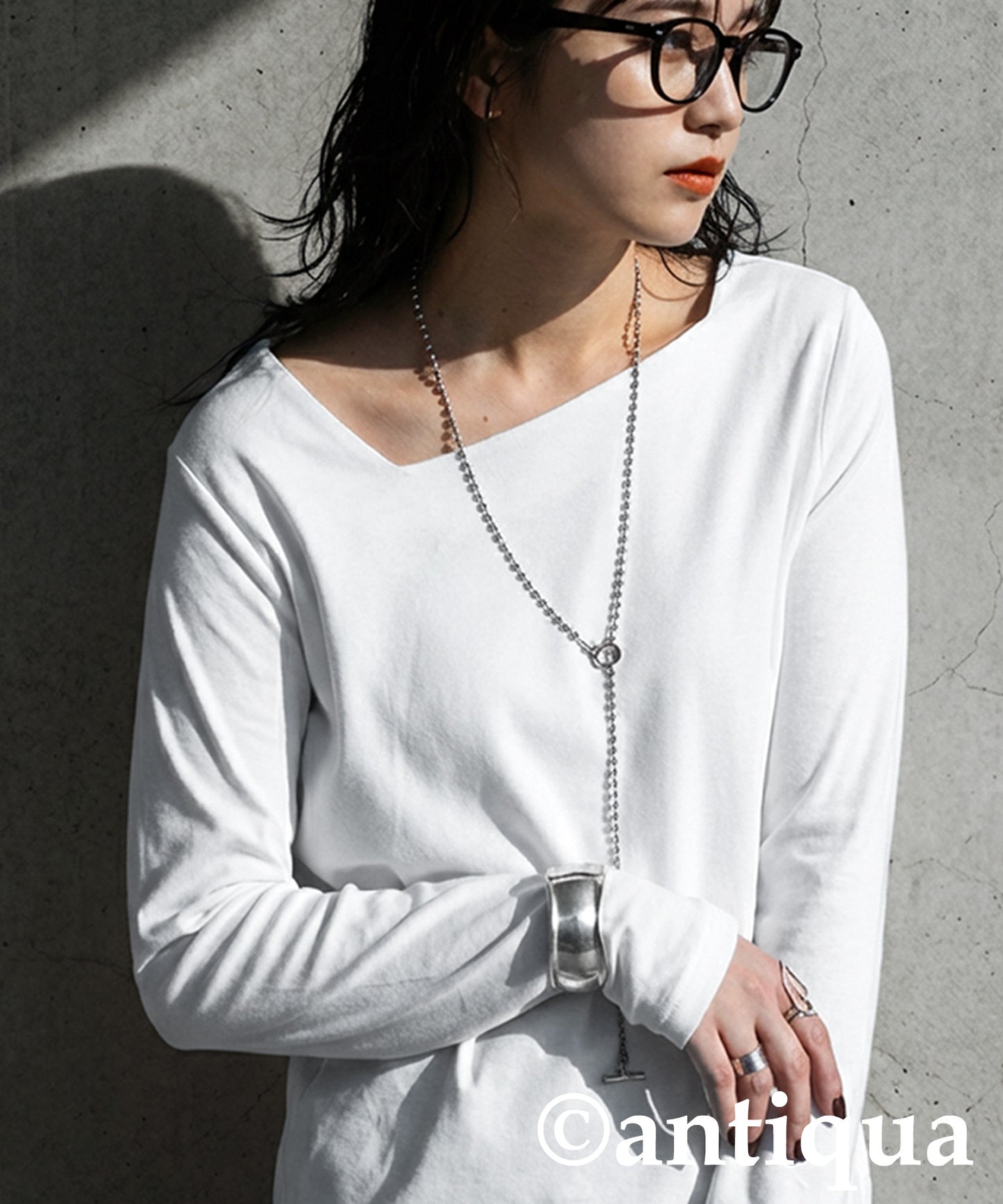 Diagonal Neck Long T-Shirt Ladies