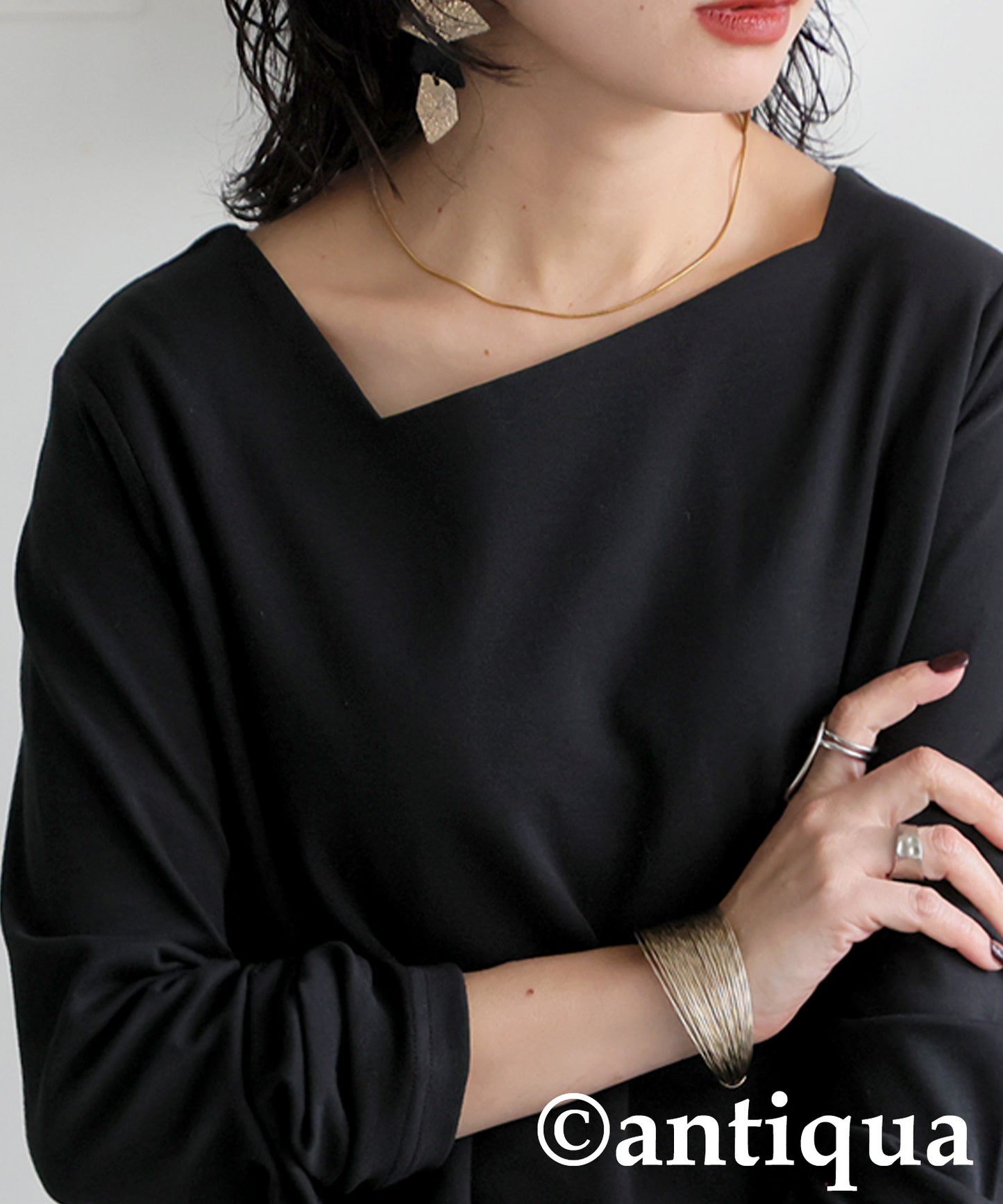 Diagonal Neck Long T-Shirt Ladies