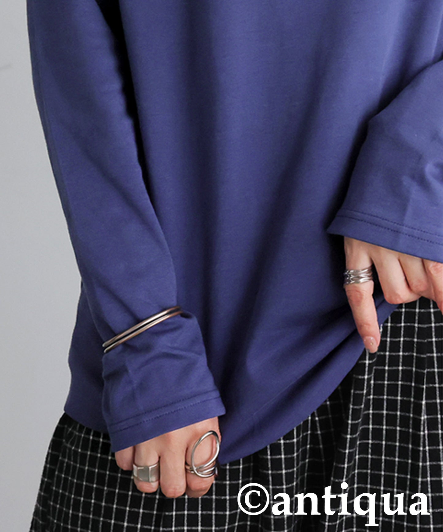 Diagonal Neck Long T-Shirt Ladies