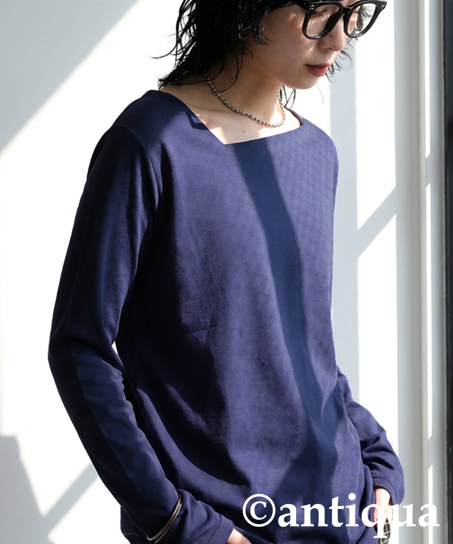 Diagonal Neck Long T-Shirt Ladies