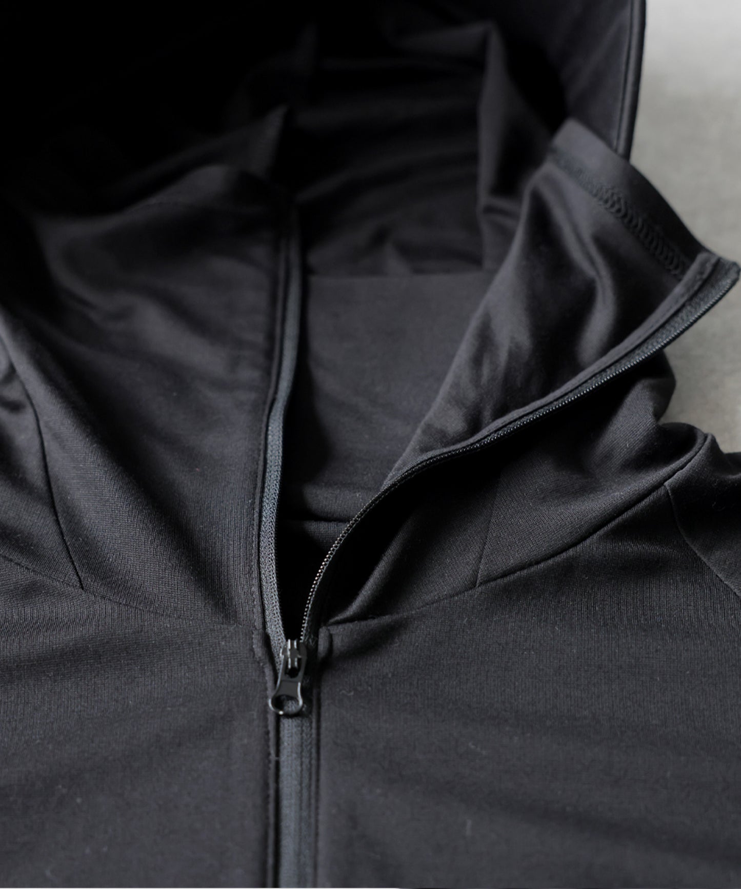 UV-Cut Hooded Rash Guard With Cooling Effect Ladies
