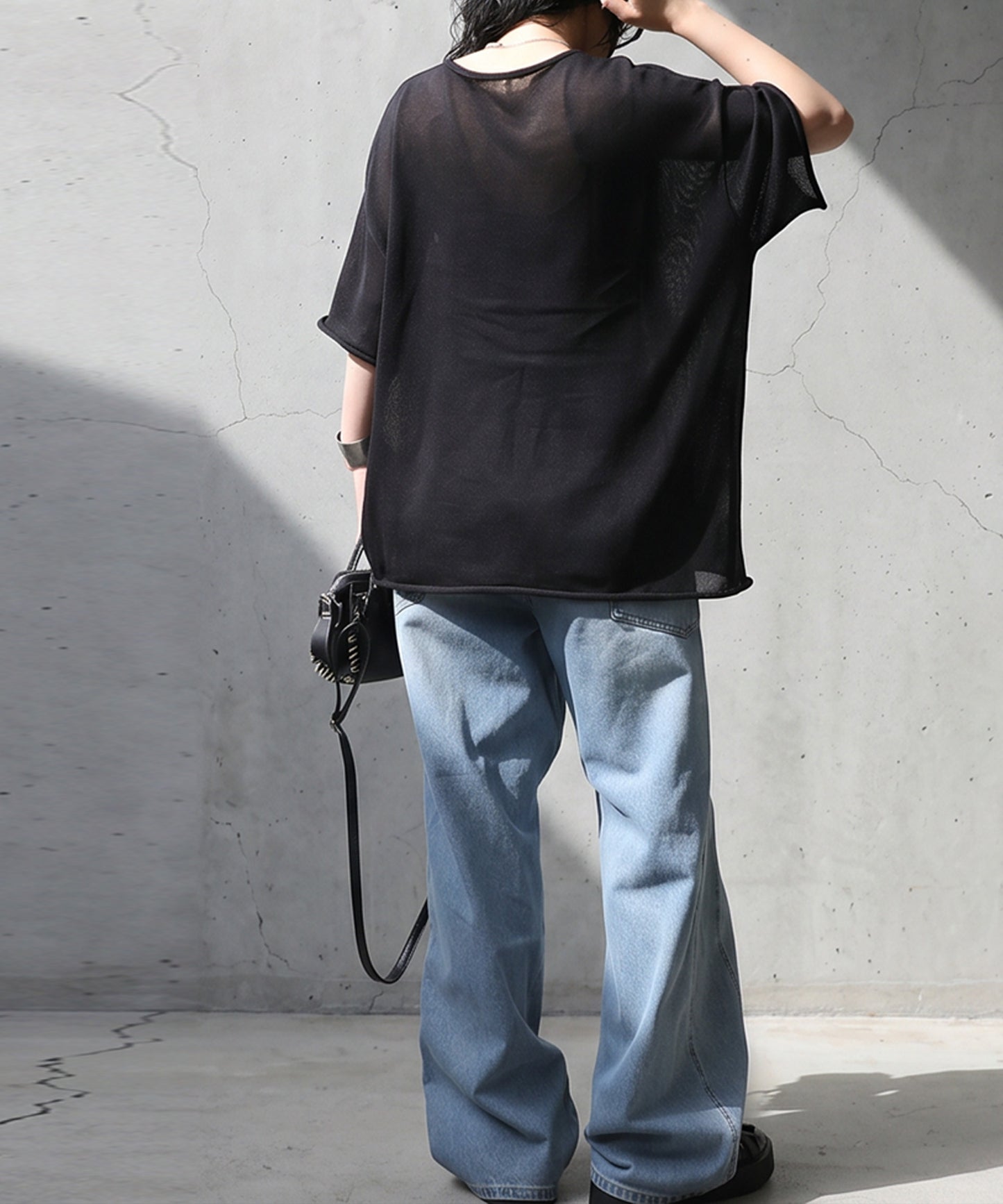 V-Neck Sheer Knit T-Shirt Ladies