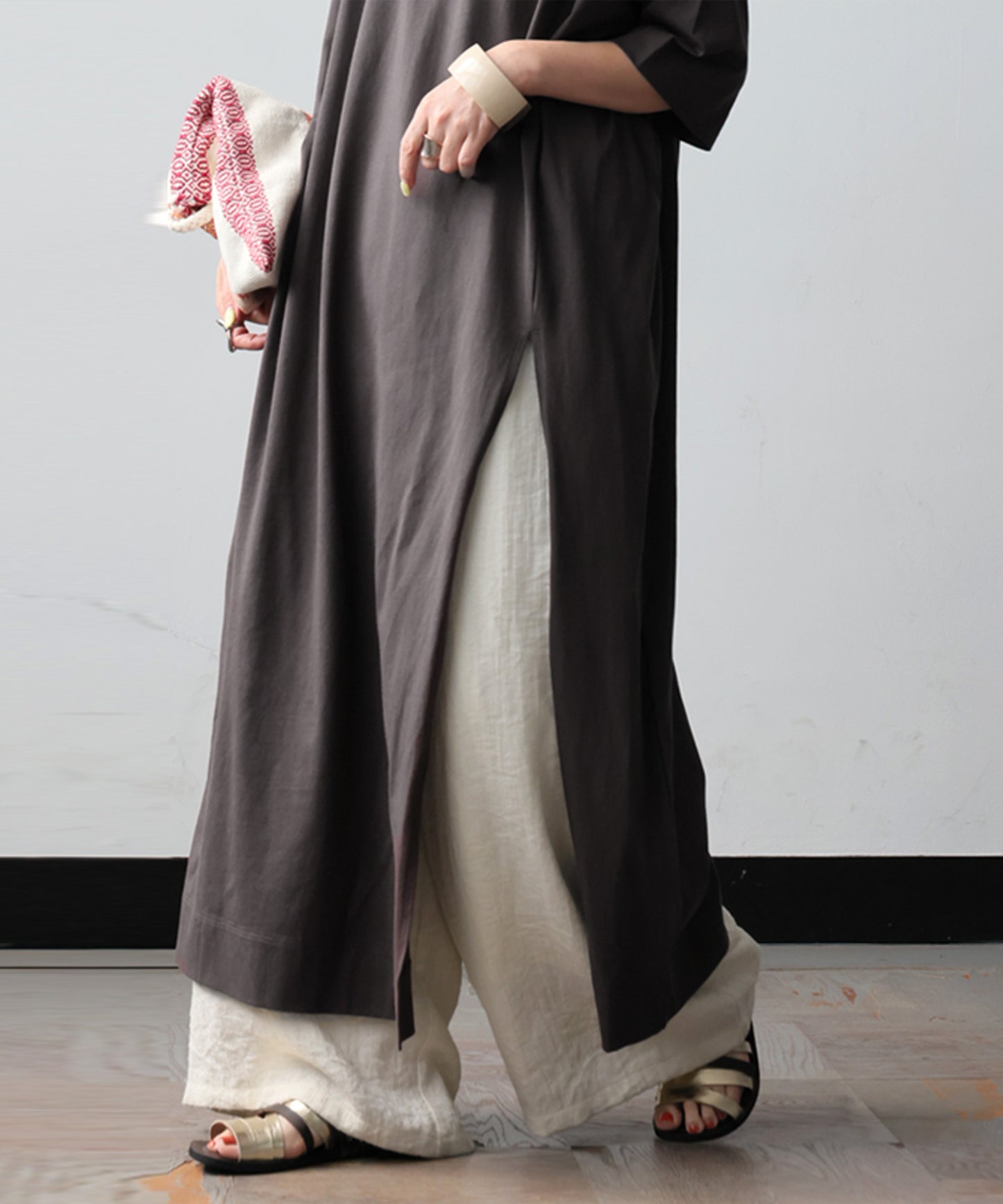 Sweat-Stain Resistant 100% Cotton Crew Neck Long Dress Ladies