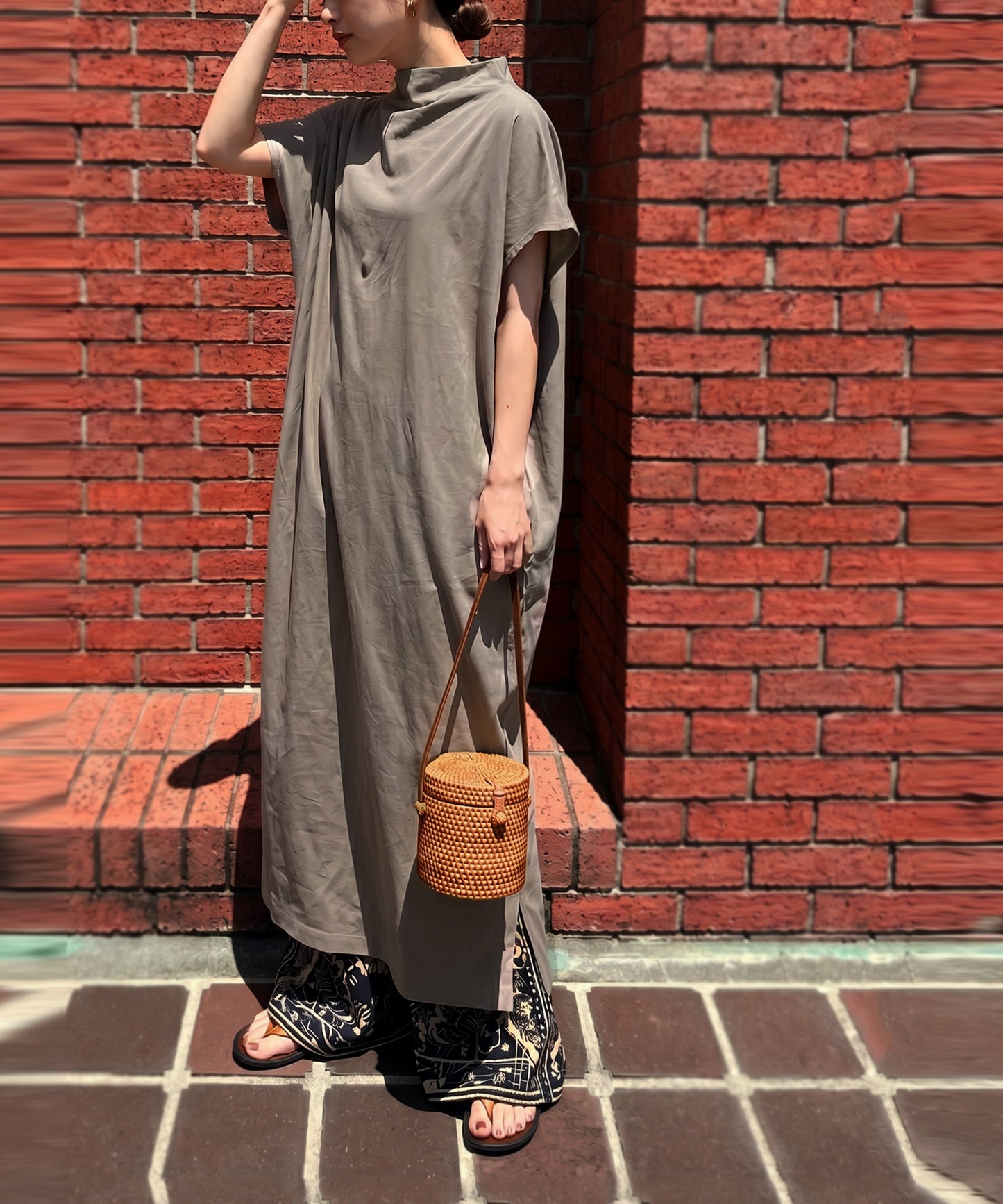 100% Cotton Bottleneck Wrench Sleeve Dress Ladies