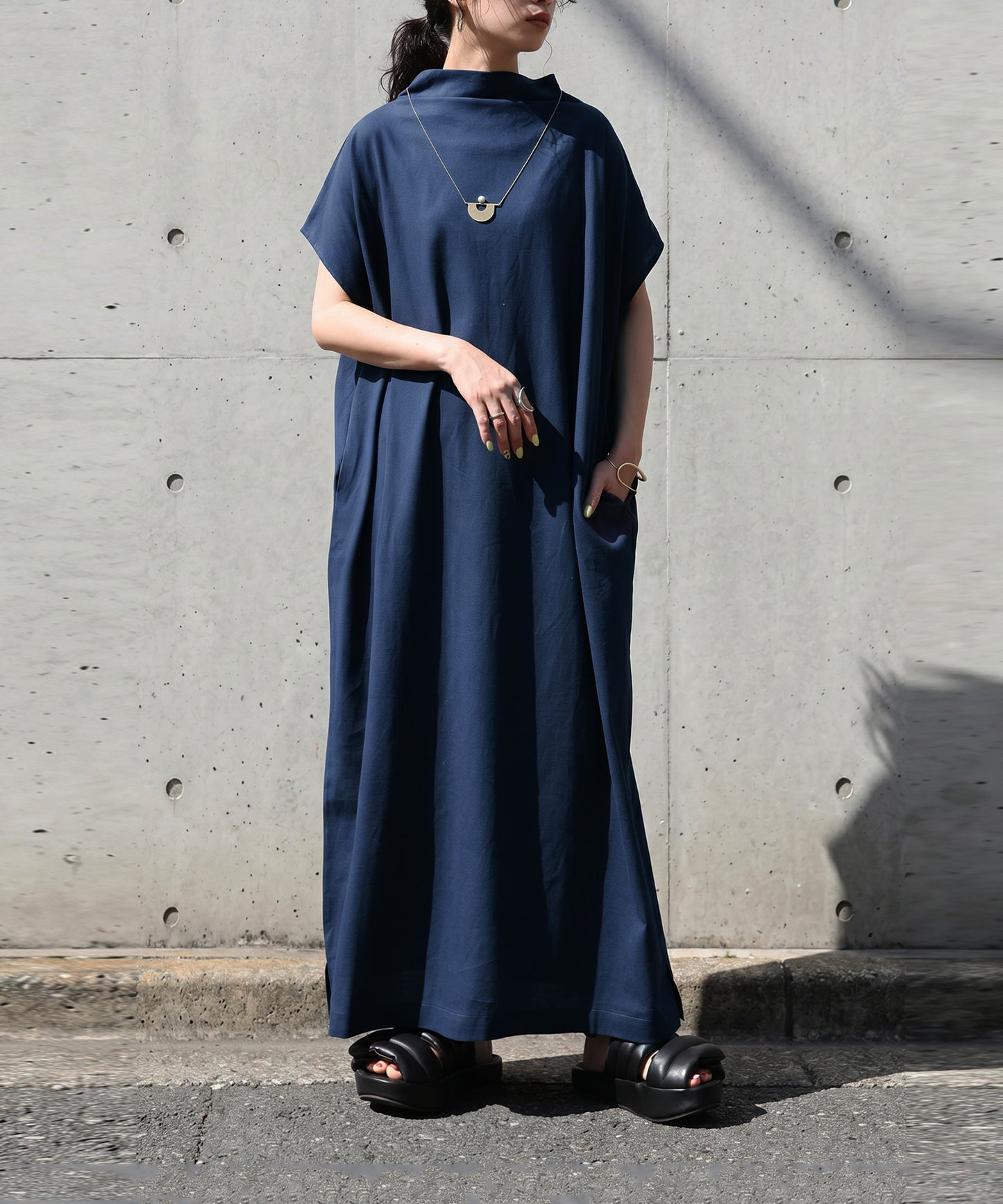 100% Cotton Bottleneck Wrench Sleeve Dress Ladies