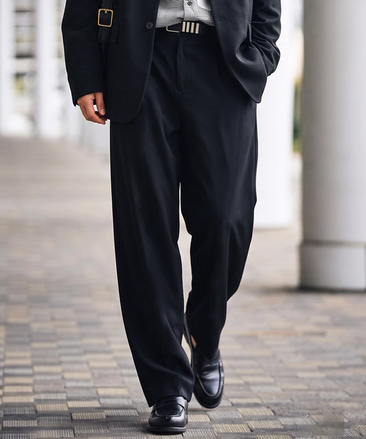 Namakemono Cool-Touch Tapered Pleated Pants Men’s