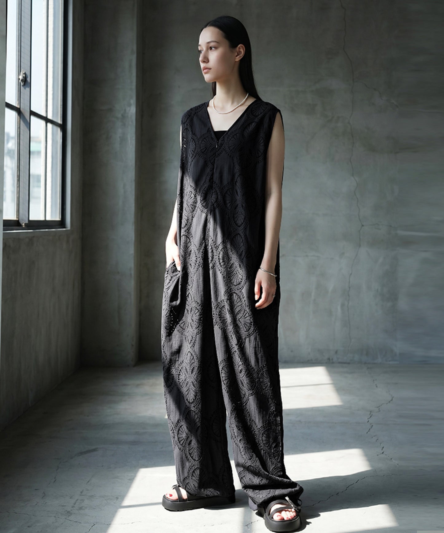 NUUUII V-Neck Lace Wide-Leg All-In-One Ladies