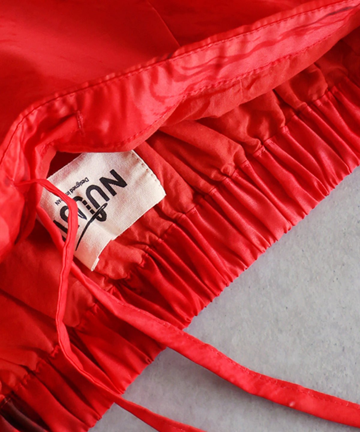 NUUUII I-Line Slit Art Skirt Ladies