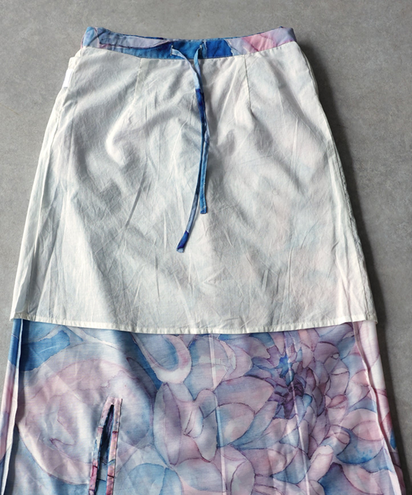 NUUUII Watercolor Floral Print Long Skirt With Front Slit Ladies