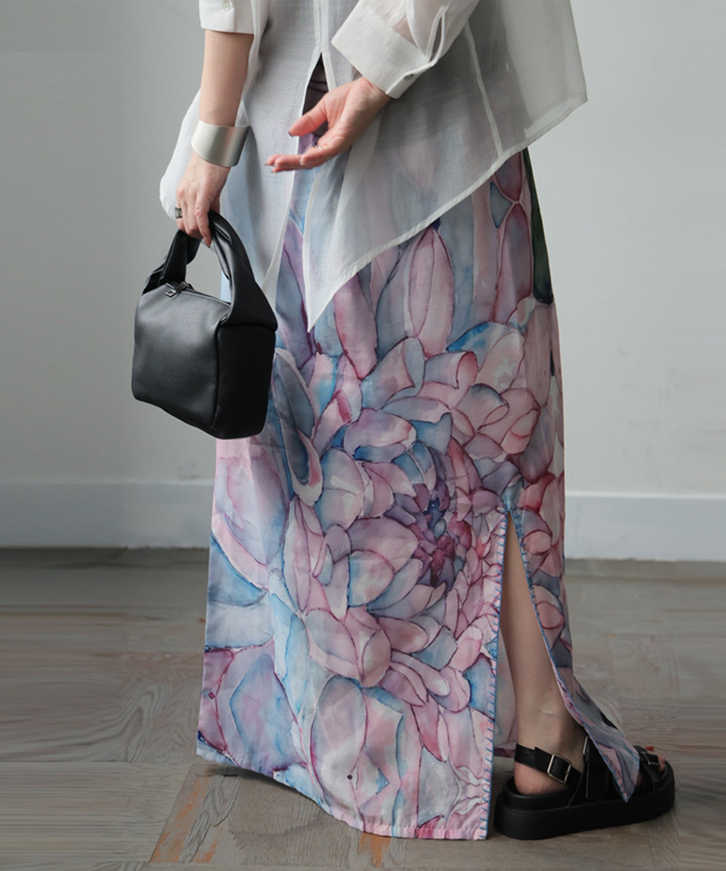 NUUUII Watercolor Floral Print Long Skirt With Front Slit Ladies
