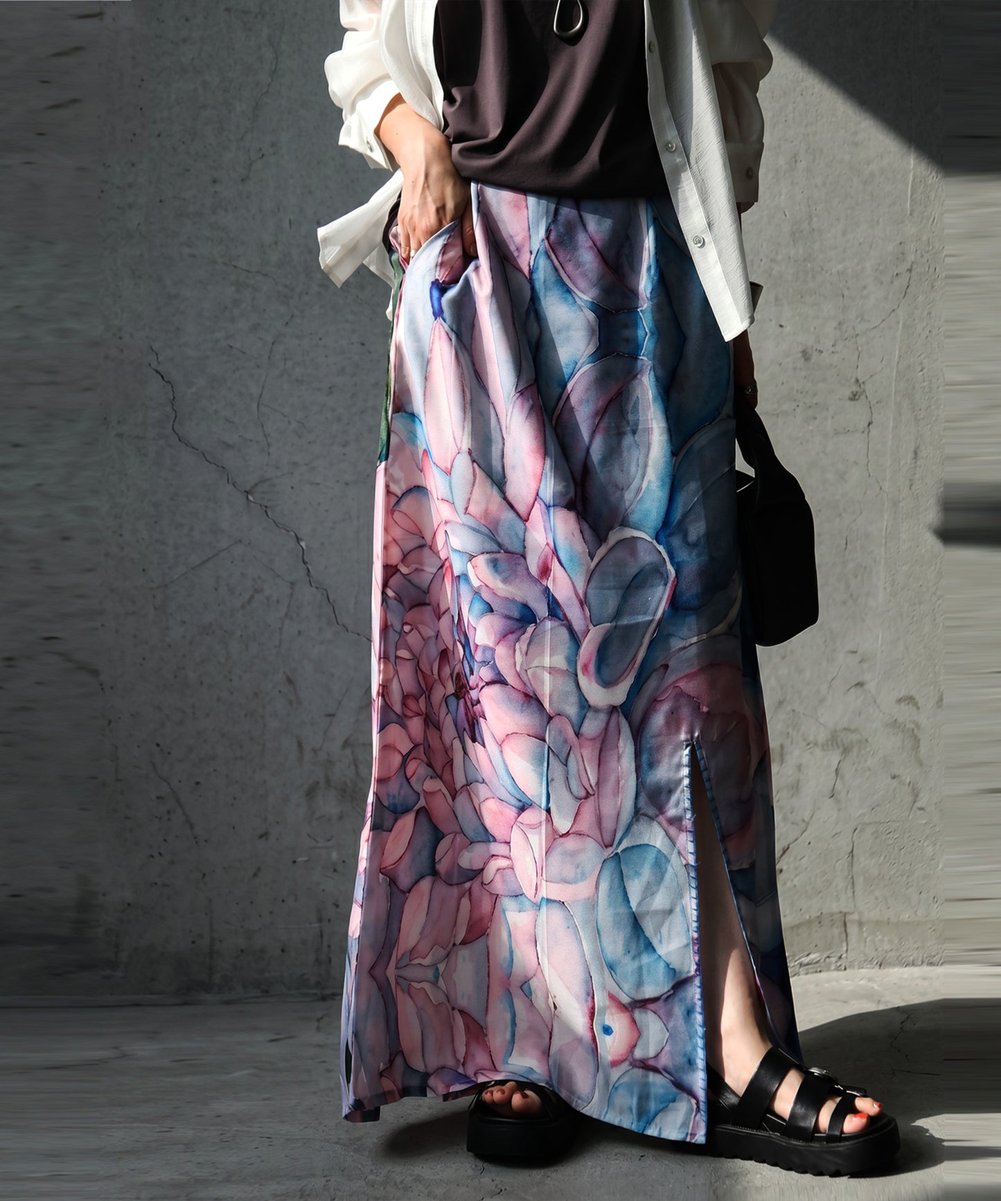 NUUUII Watercolor Floral Print Long Skirt With Front Slit Ladies
