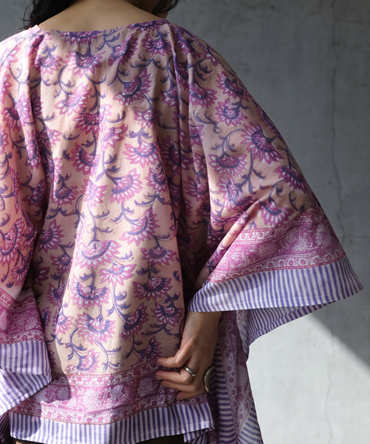 NUUUII All-Over Print, 100% Cotton, Paisley Pattern Poncho Blouse Ladies