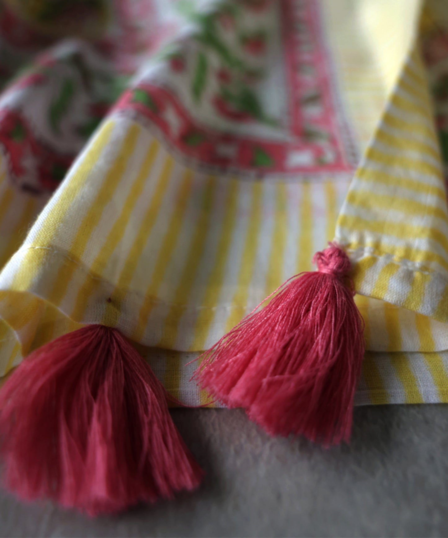 NUUUII Large-Size Botanical Print 100% Cotton Stole With Tassels Ladies