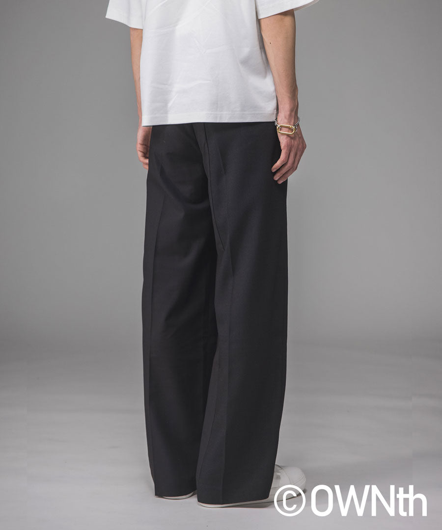 Asymmetry Design Tuck Pants Unisex