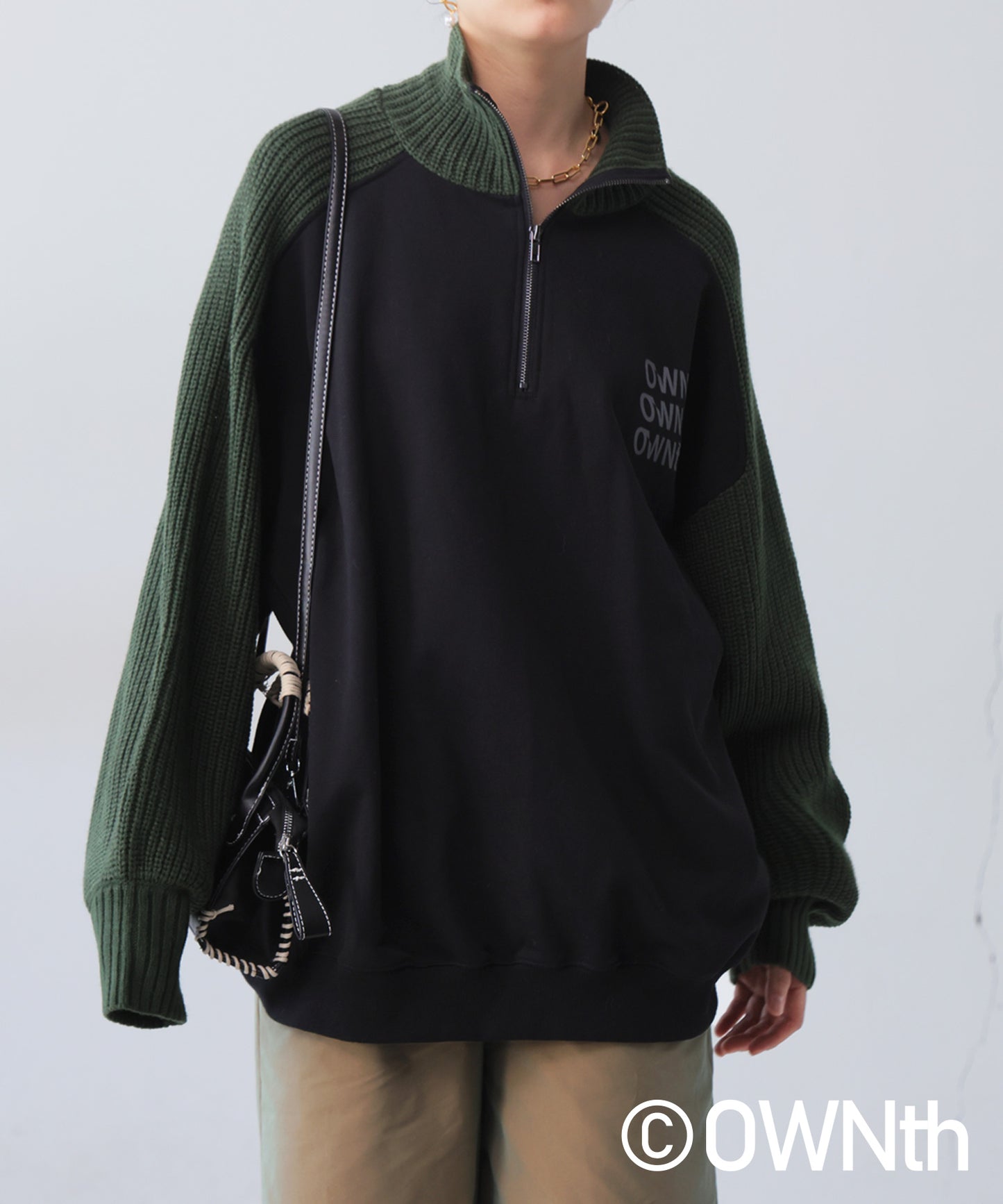 Knit Switching Logo Pullover Unisex