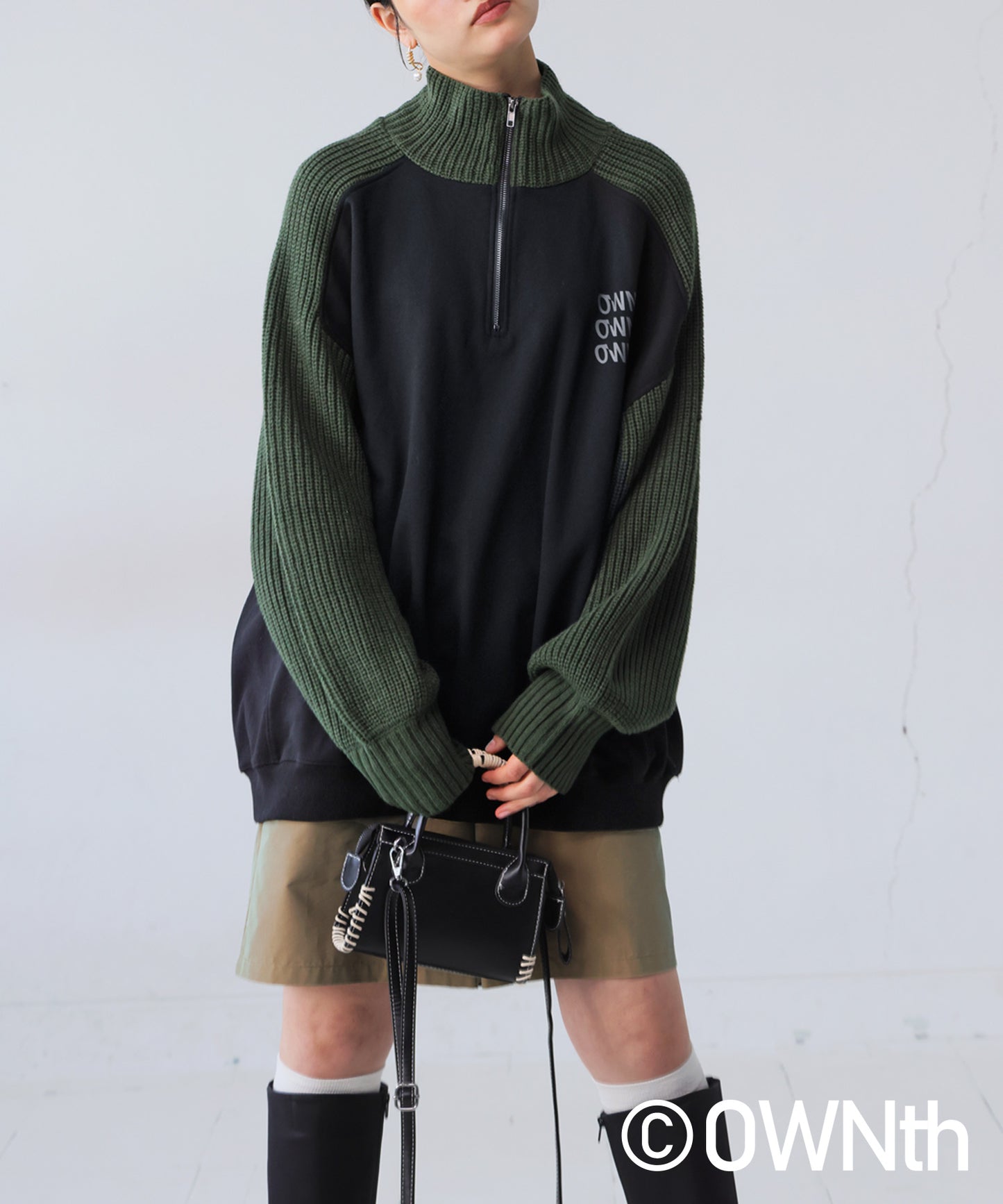 Knit Switching Logo Pullover Unisex