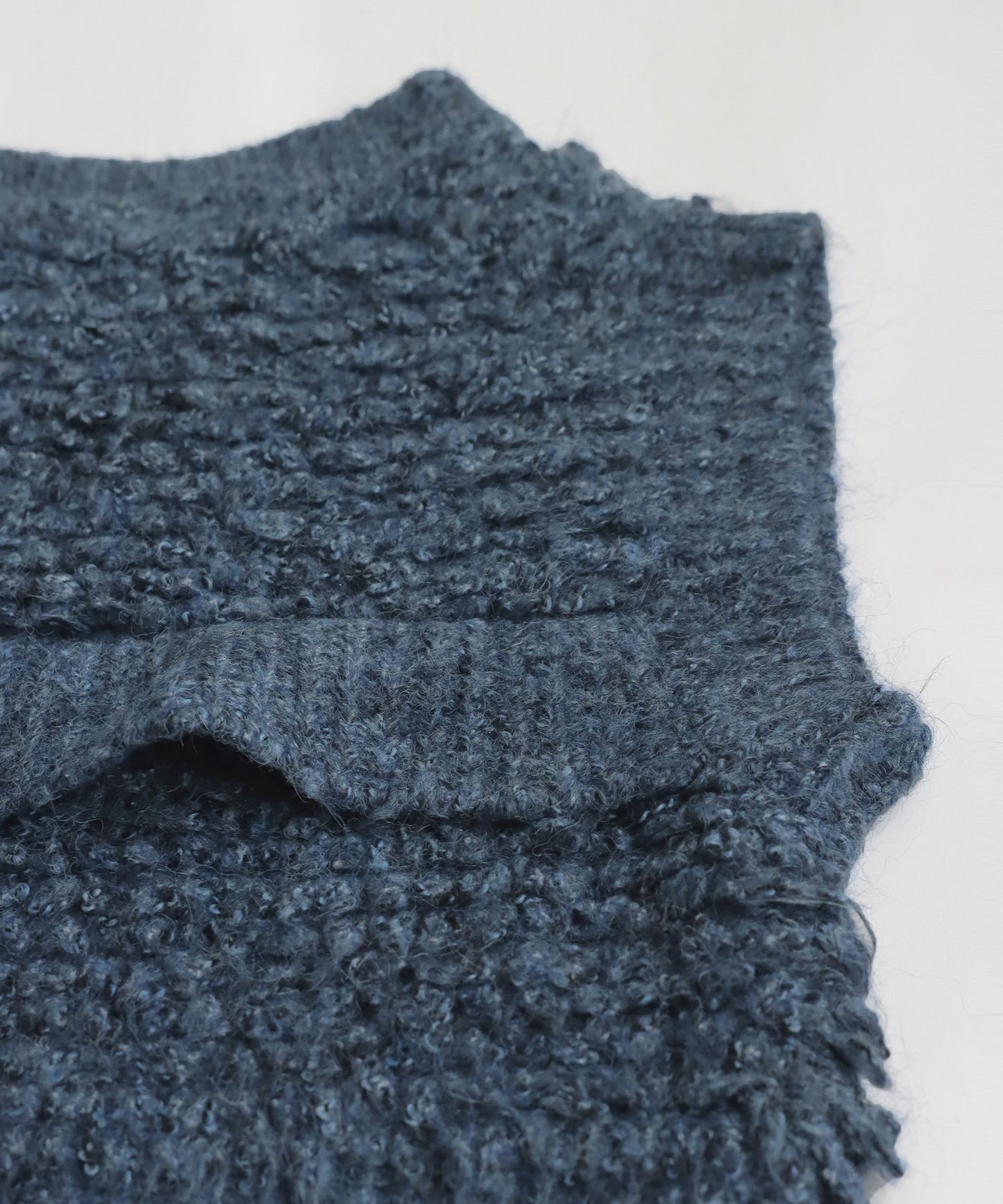 Loop Fringe Knit Vest Ladies