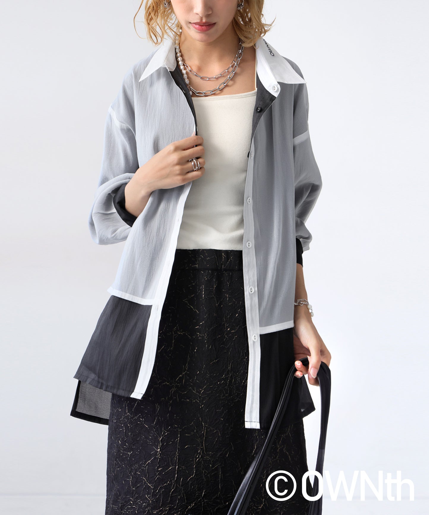 Ladies Bicolor Logo Embroidery 2-Way Shirt