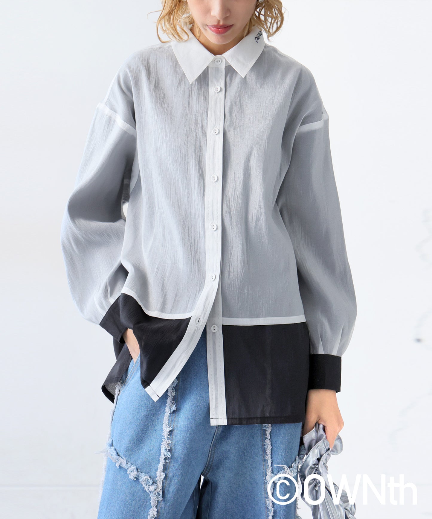 Ladies Bicolor Logo Embroidery 2-Way Shirt