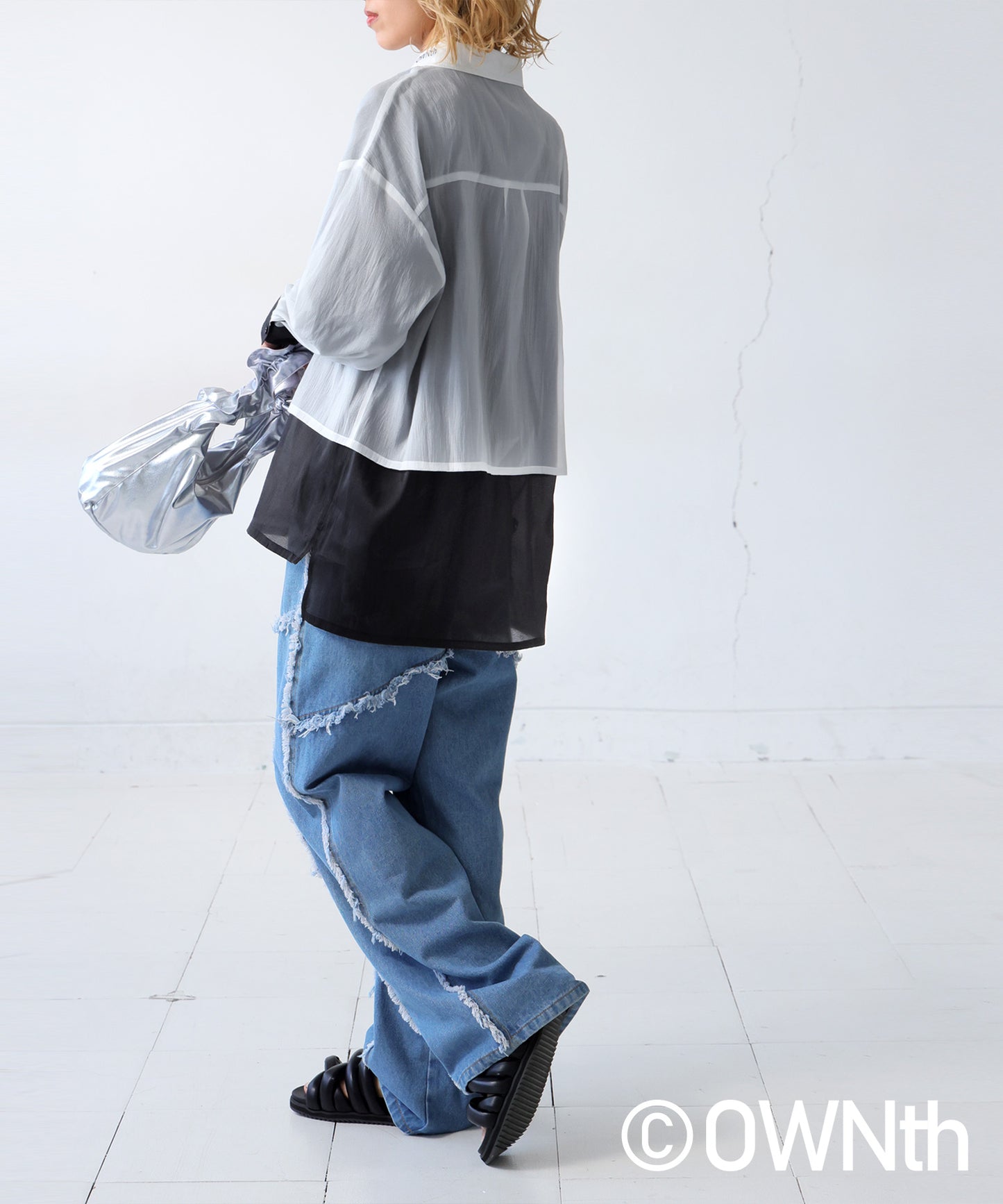 Ladies Bicolor Logo Embroidery 2-Way Shirt