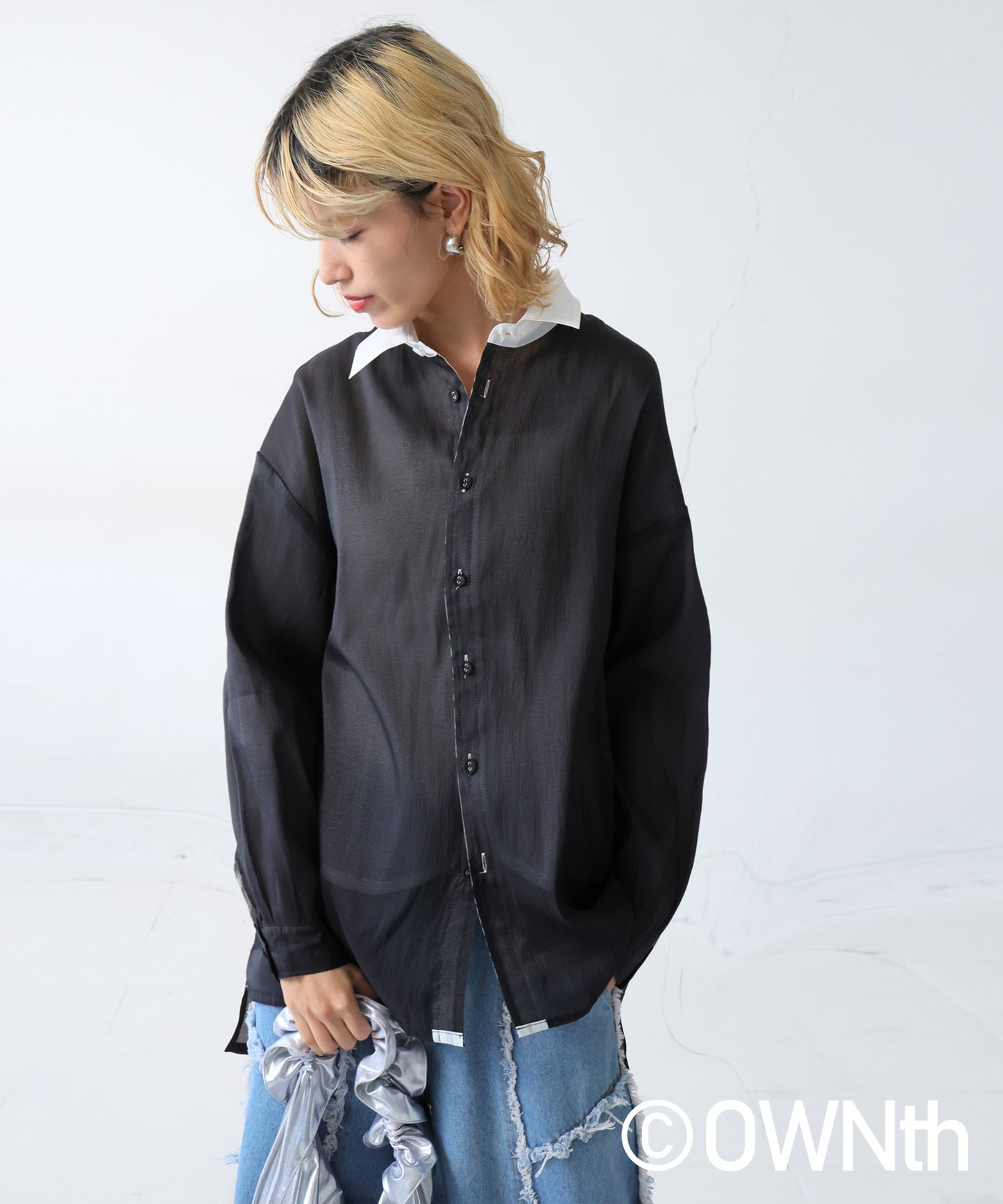 Ladies Bicolor Logo Embroidery 2-Way Shirt