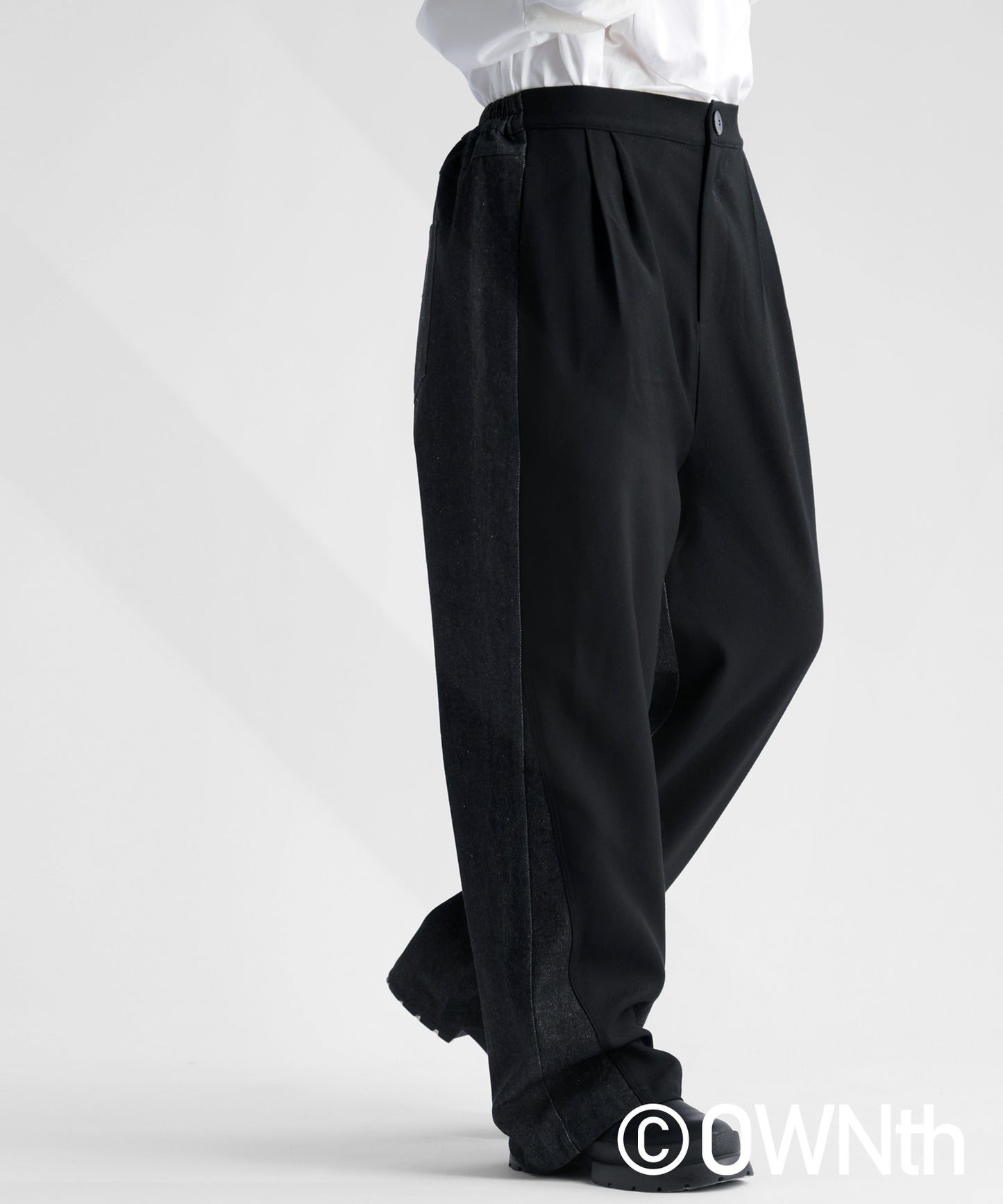 Bicolor denim docking Tapered pants Unisex