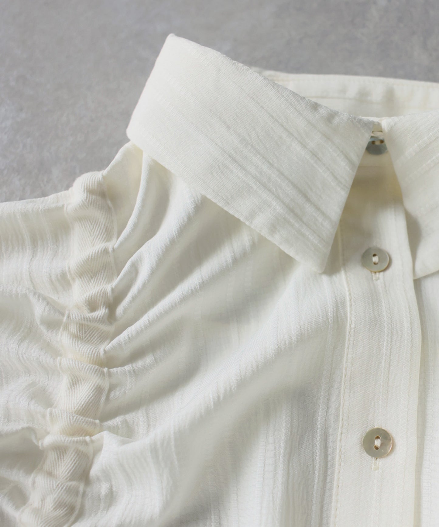 OWNth Gathered 2-Way Shirring Shirt Ladies