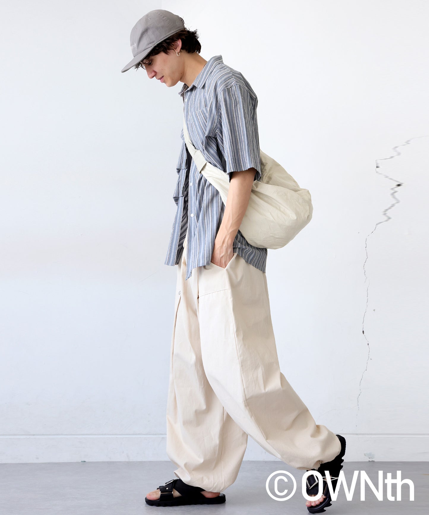 OWNth Unisex Faux Leather Round Shoulder Bag