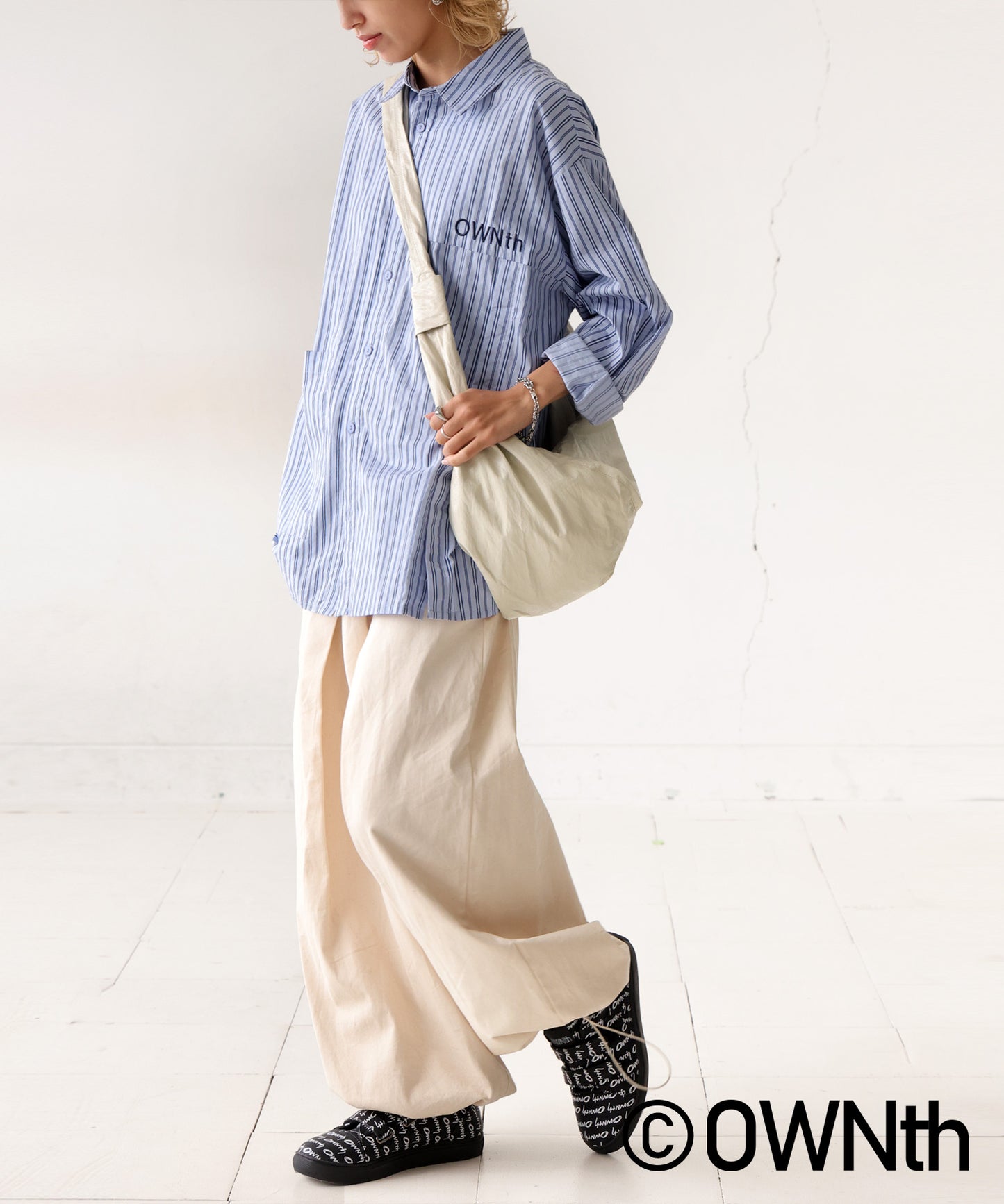 OWNth Unisex Faux Leather Round Shoulder Bag