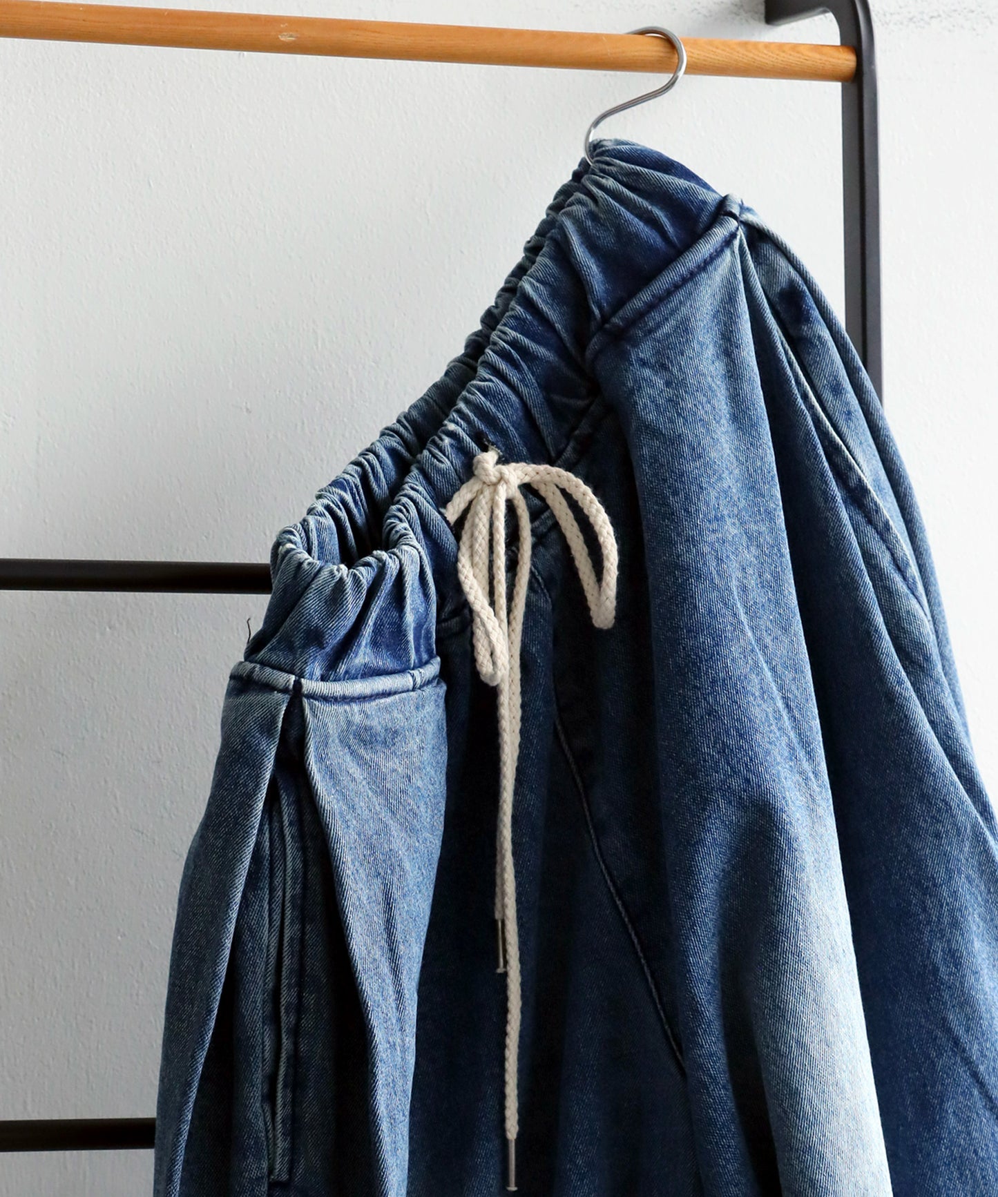 OWNth Ladies Drawstring Design Denim Balloon Pants