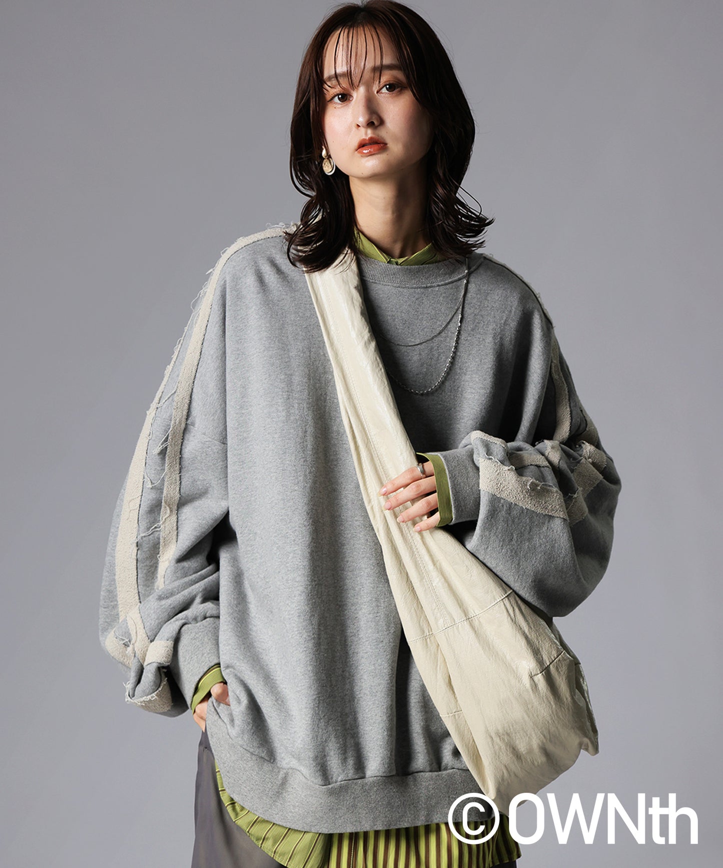 OWNth Color-Scheme Line Sweatshirt Ladies