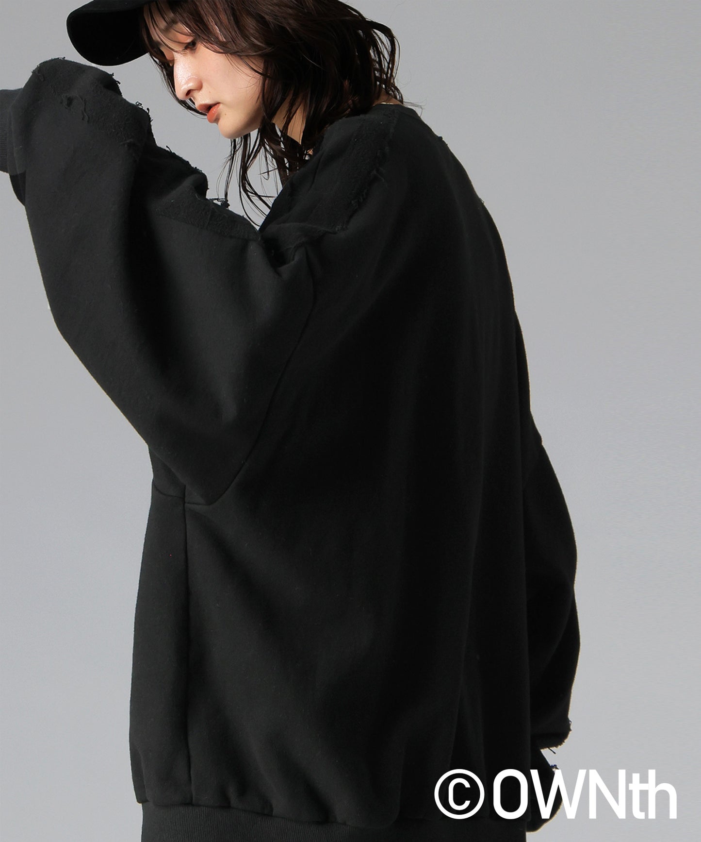 OWNth Color-Scheme Line Sweatshirt Ladies