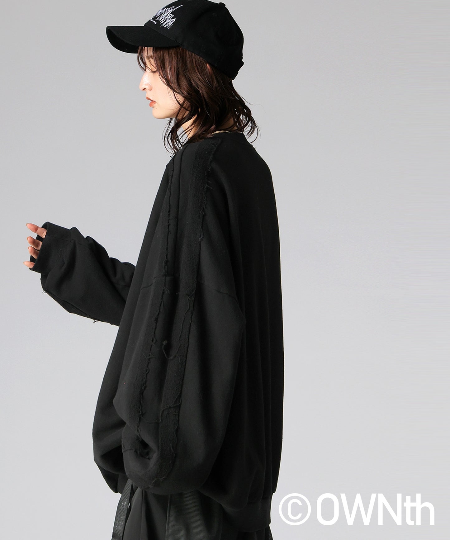 OWNth Color-Scheme Line Sweatshirt Ladies