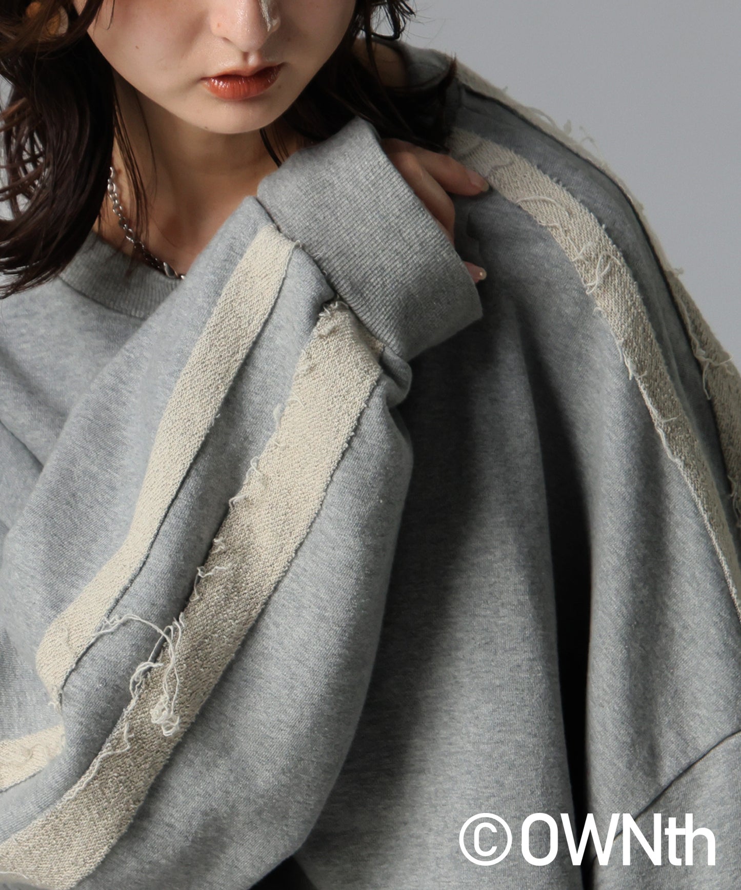 OWNth Color-Scheme Line Sweatshirt Ladies