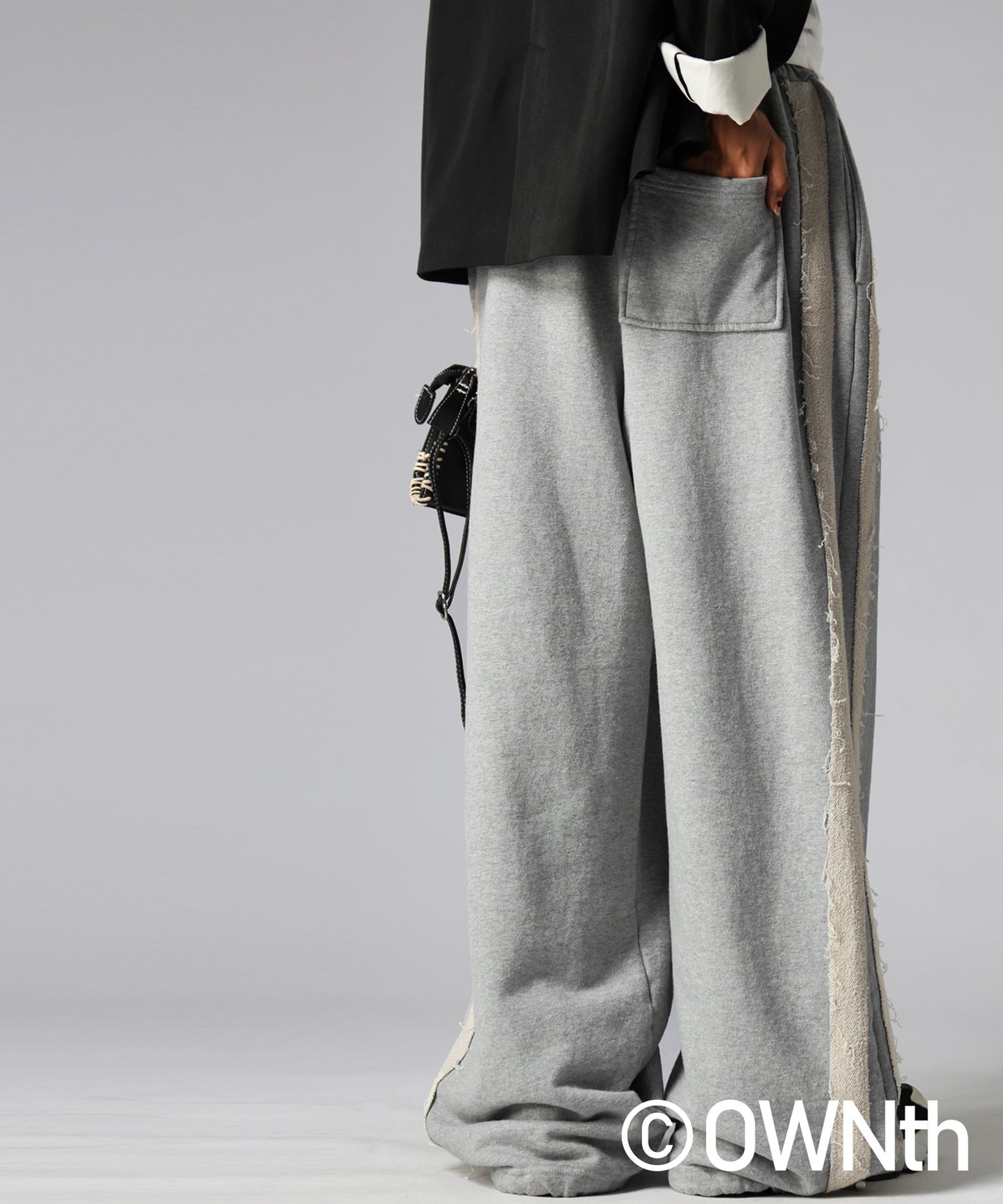OWNth Side-Lined Fleece Sweatpants Ladies