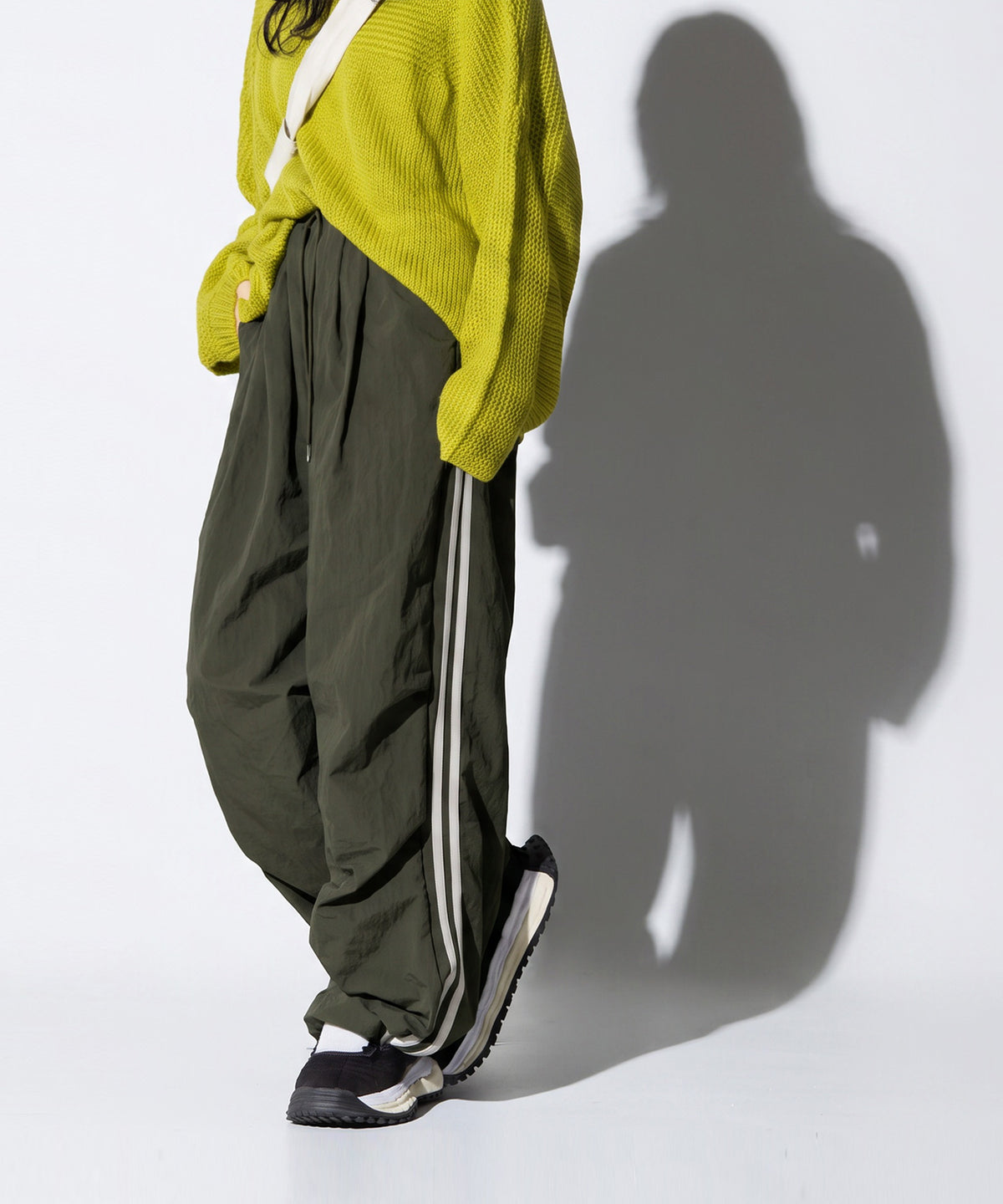 OWNth Color-Blocked Double-Line Wide-Leg Pants Ladies
