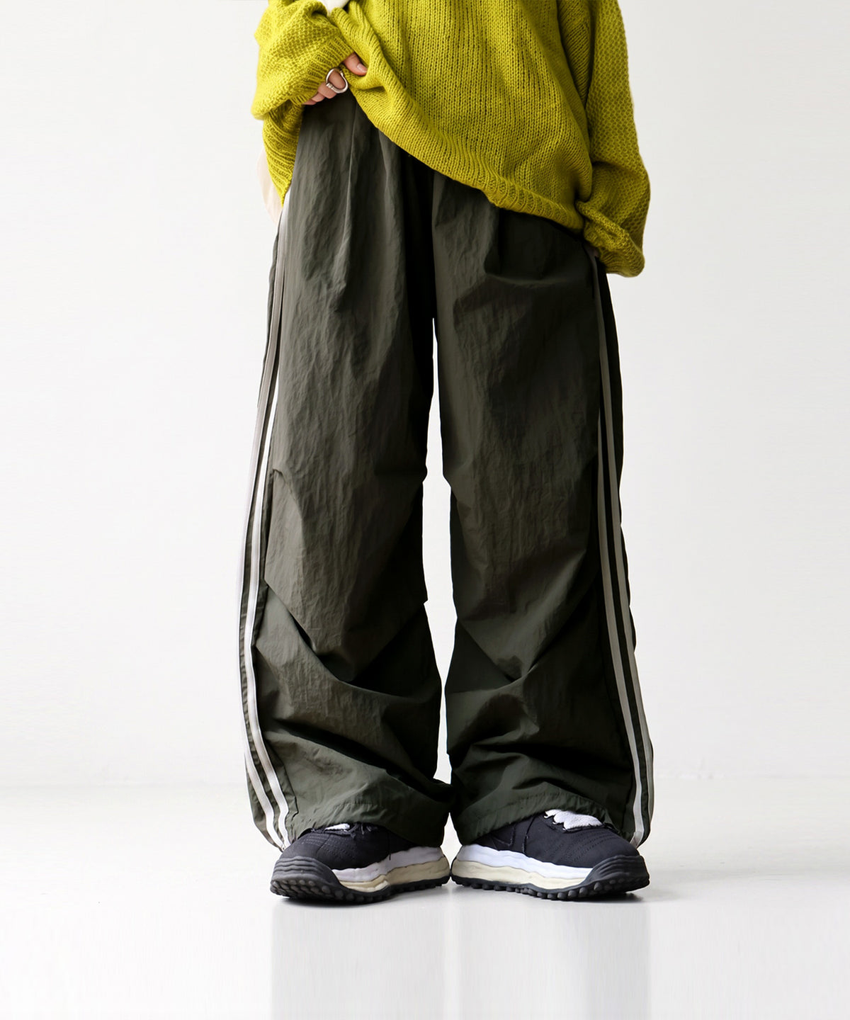 OWNth Color-Blocked Double-Line Wide-Leg Pants Ladies