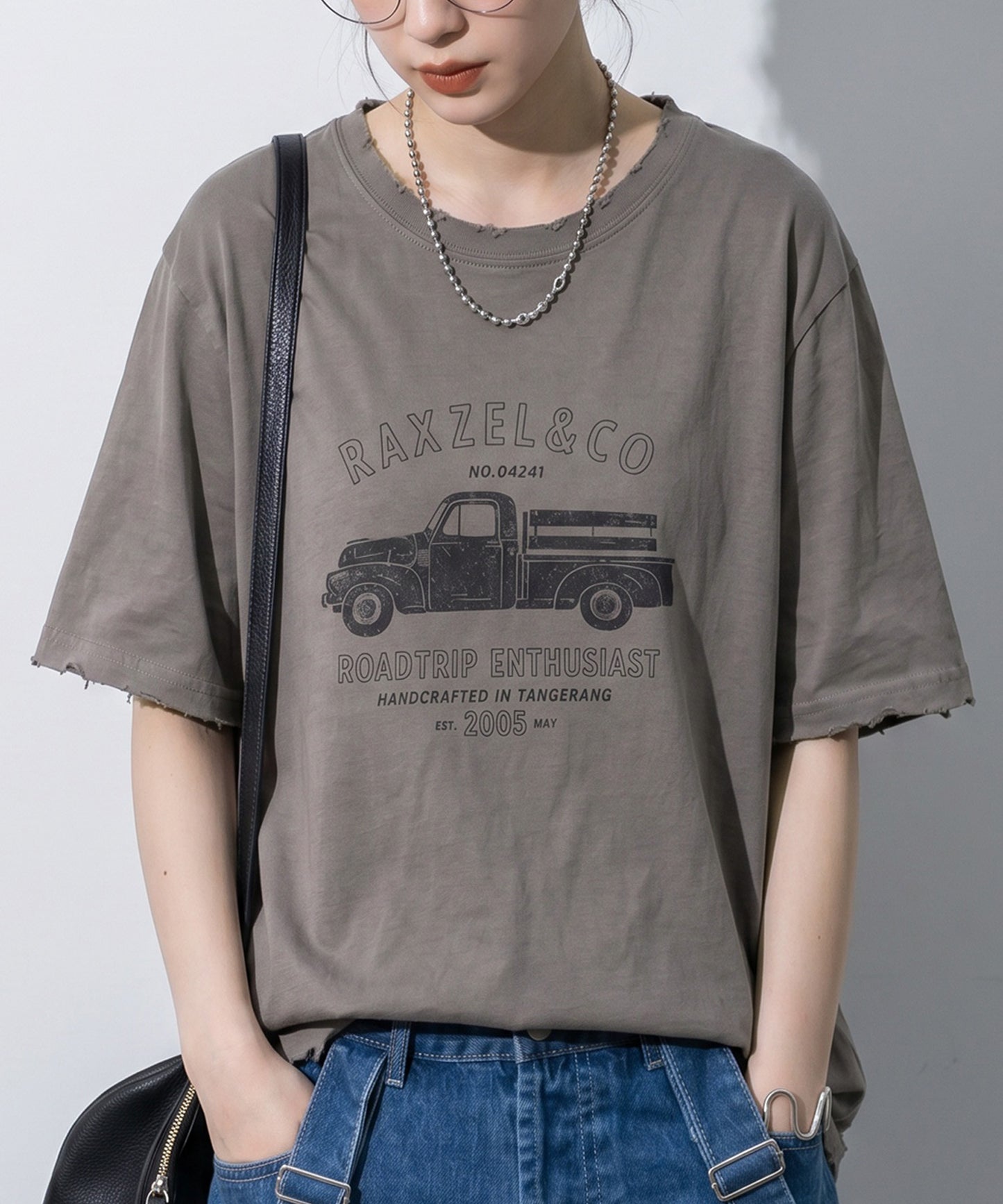 OWNth Vintage Print Distressed 100% Cotton T-Shirt Unisex